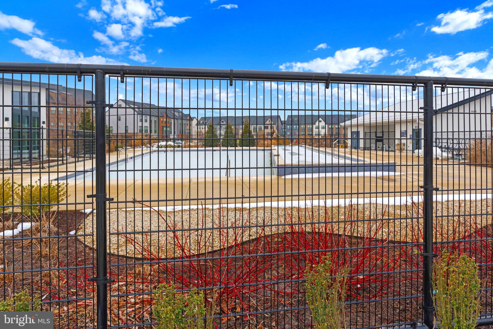 TANYARD SHORES - Residential
