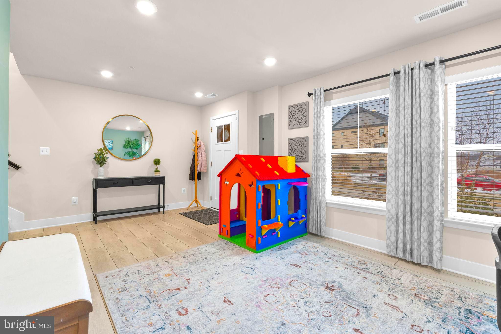 TANYARD SHORES - Residential