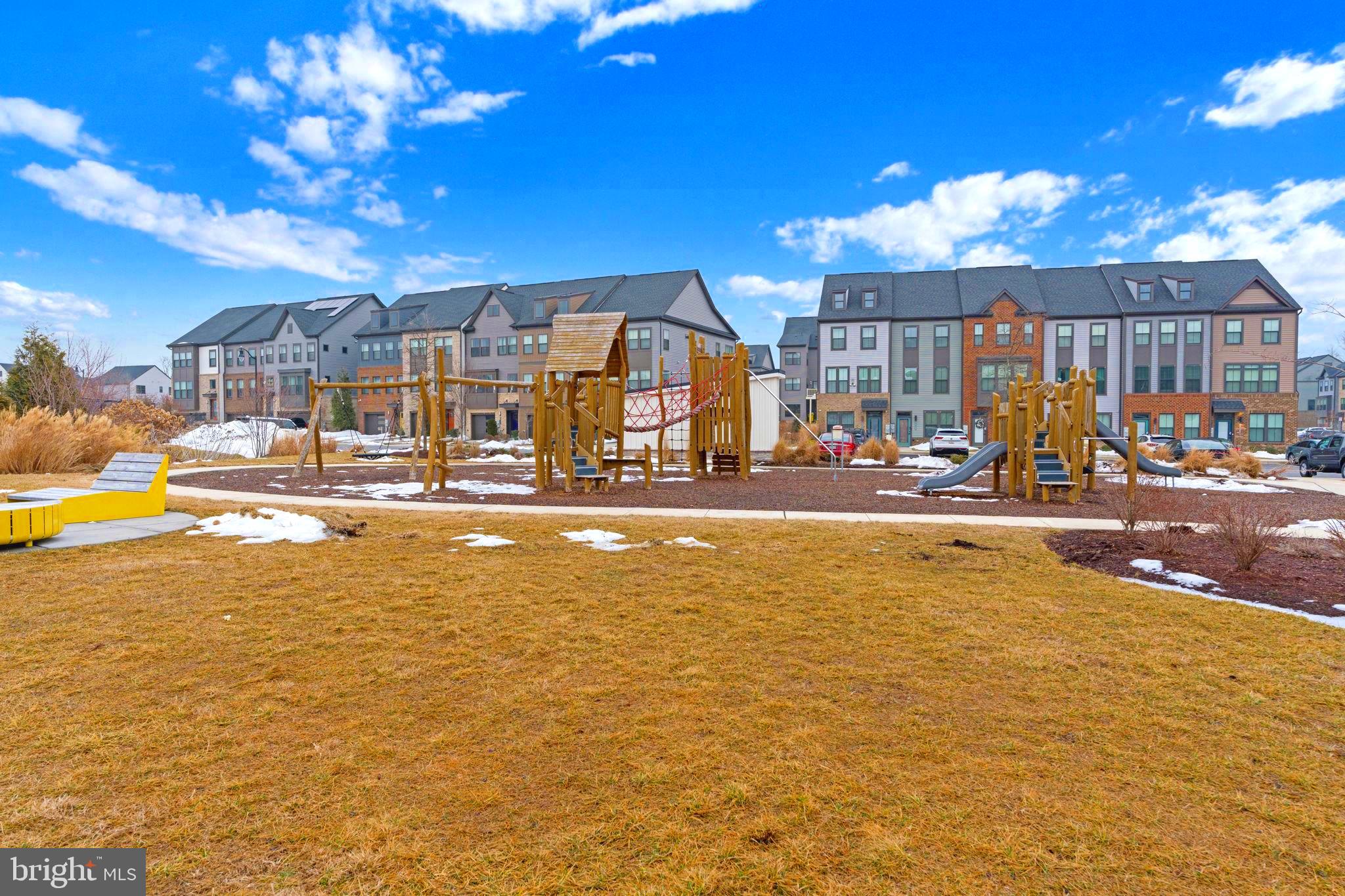 TANYARD SHORES - Residential