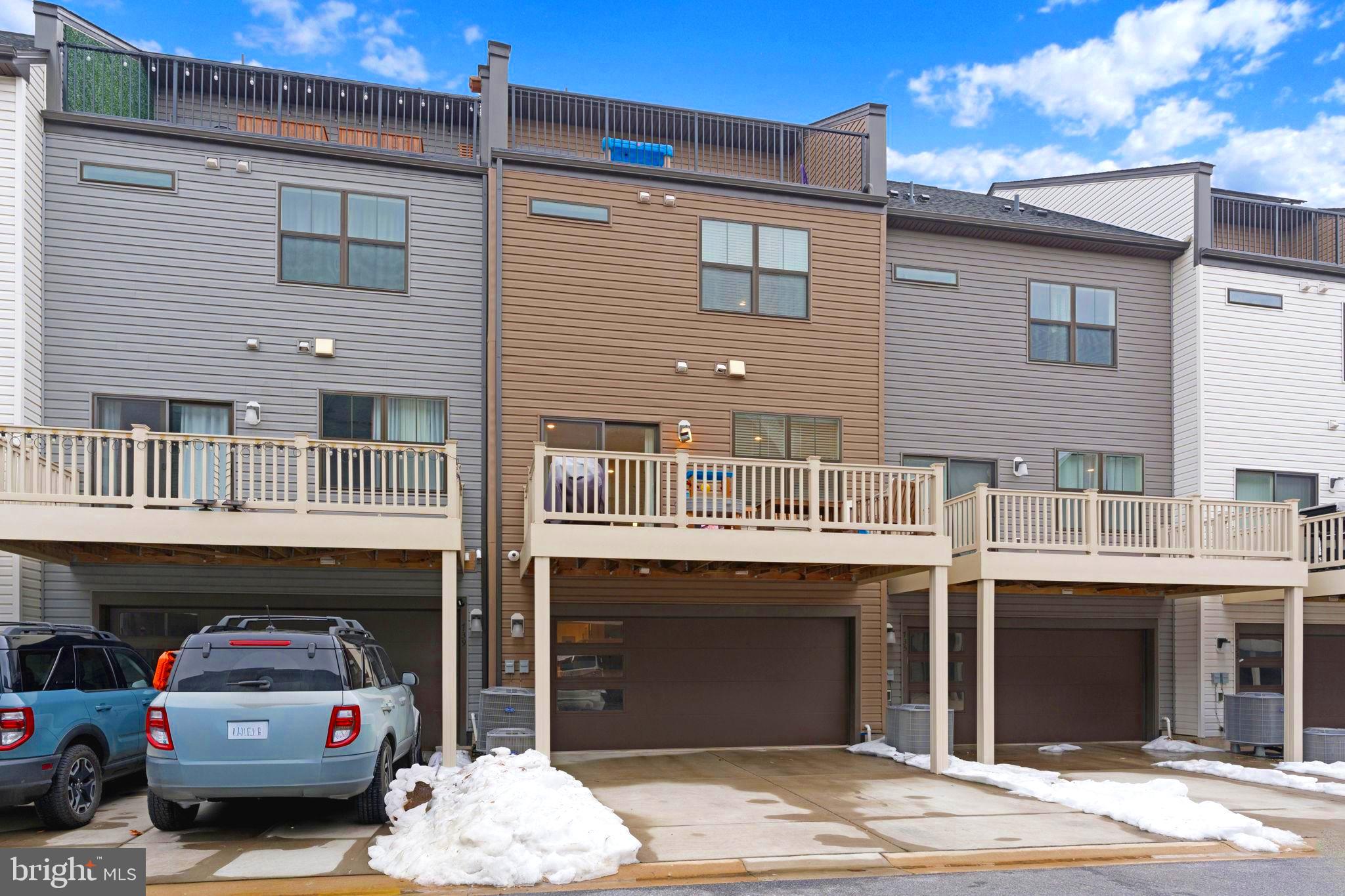 TANYARD SHORES - Residential
