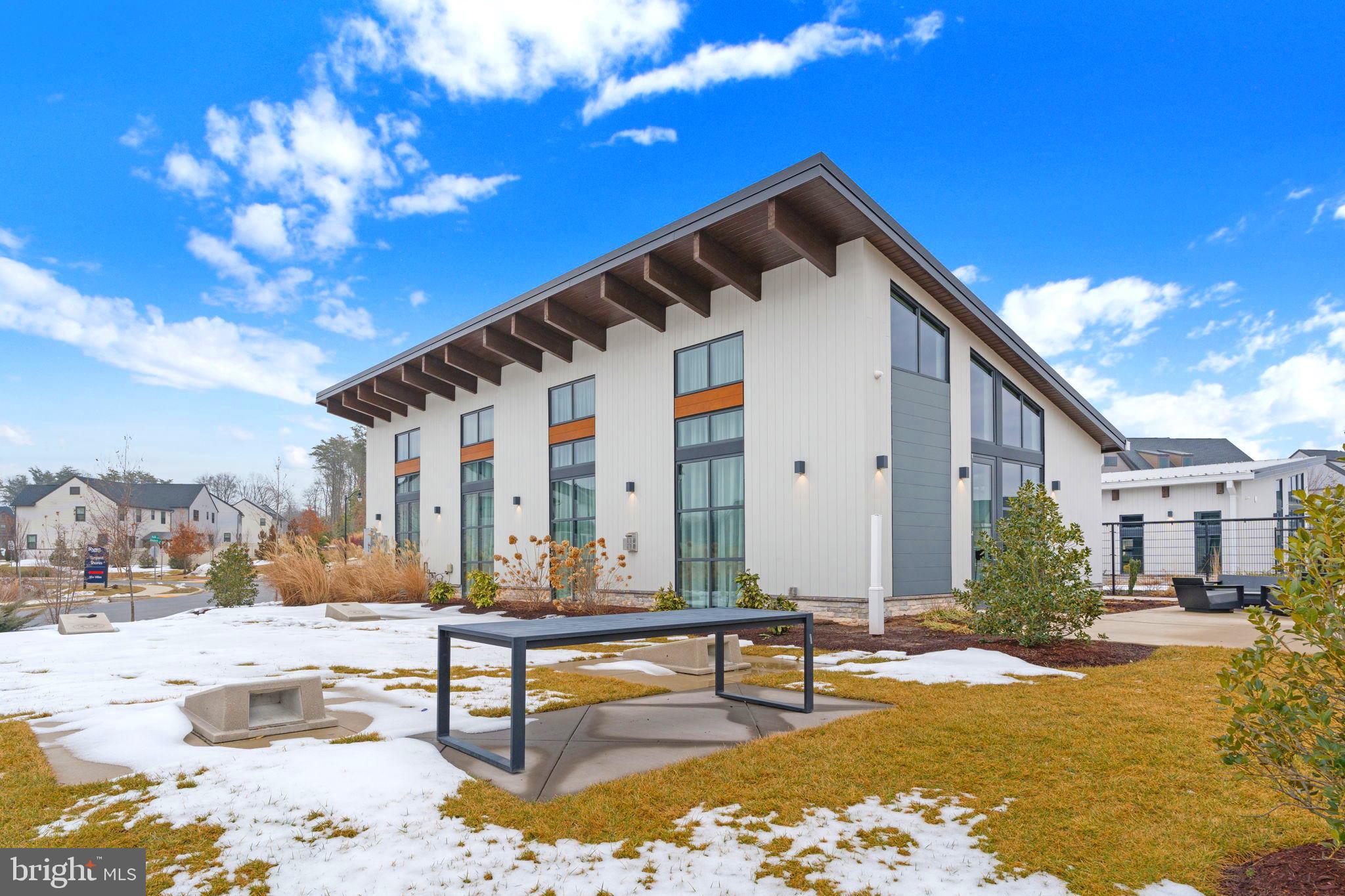 TANYARD SHORES - Residential