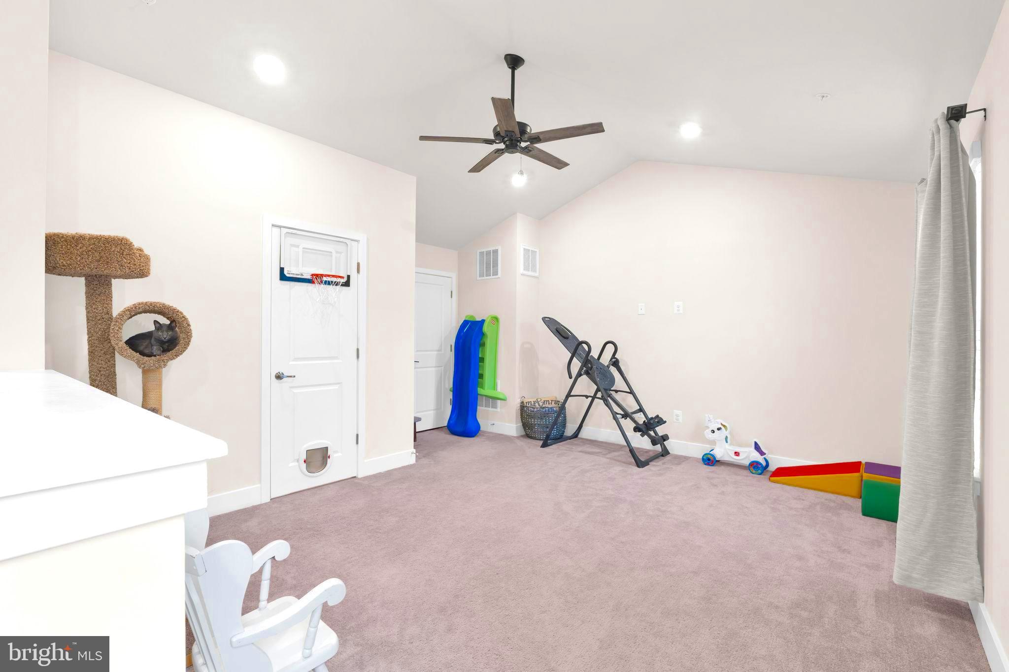 TANYARD SHORES - Residential