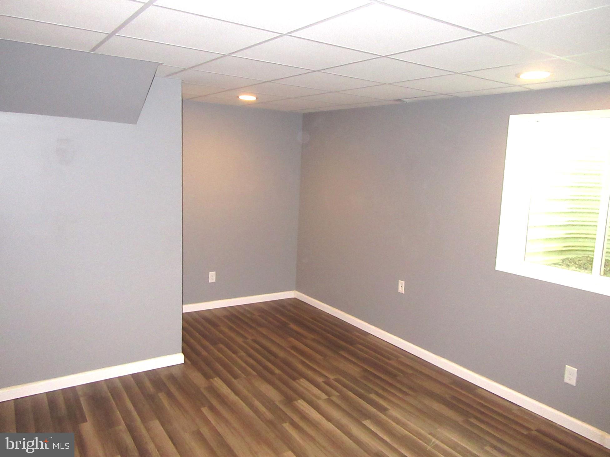 WEST CREEK VILLAGE - Residential Lease