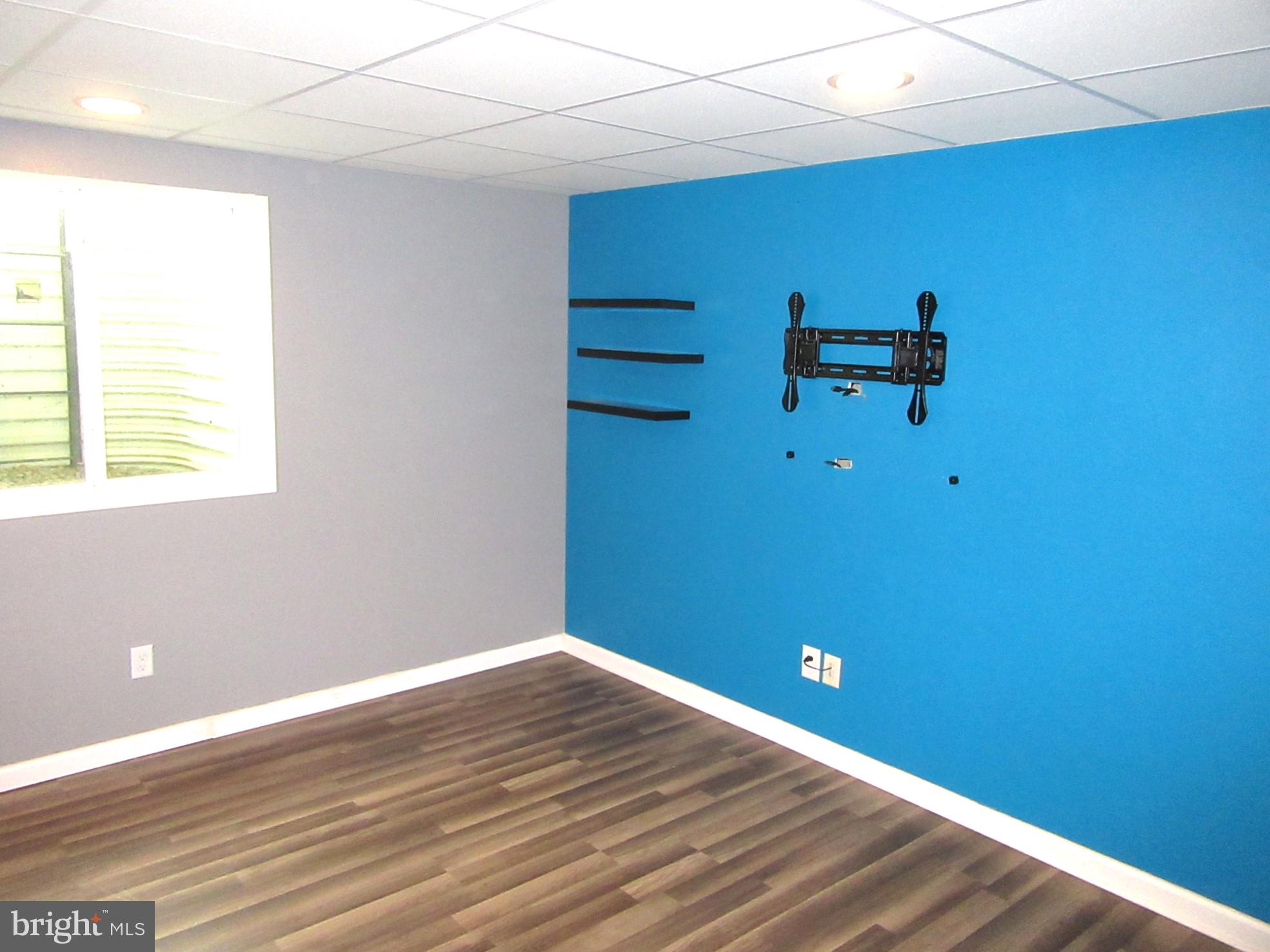 WEST CREEK VILLAGE - Residential Lease