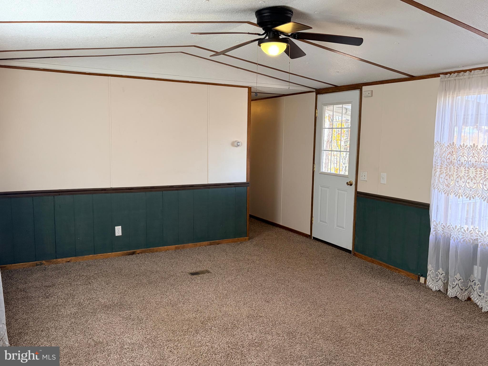 NEWPORT - Residential