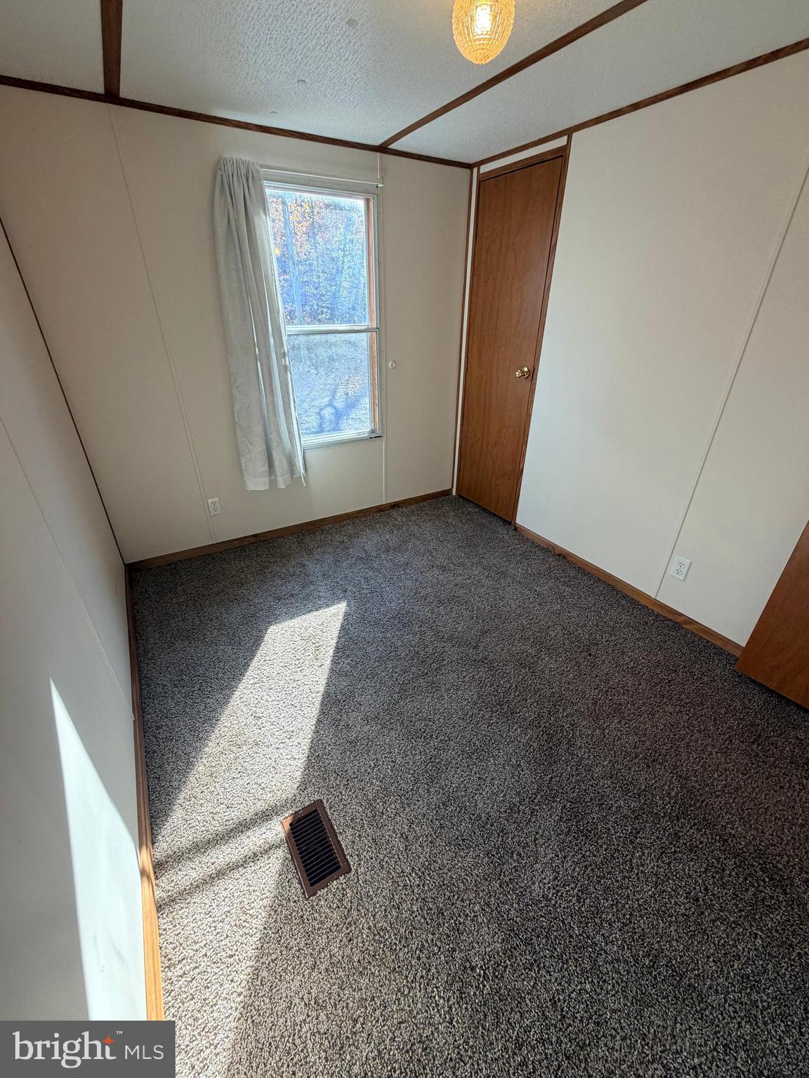 NEWPORT - Residential