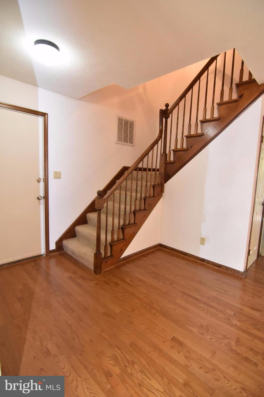 HICKORY NUT OF WILDEWOOD - Residential Lease