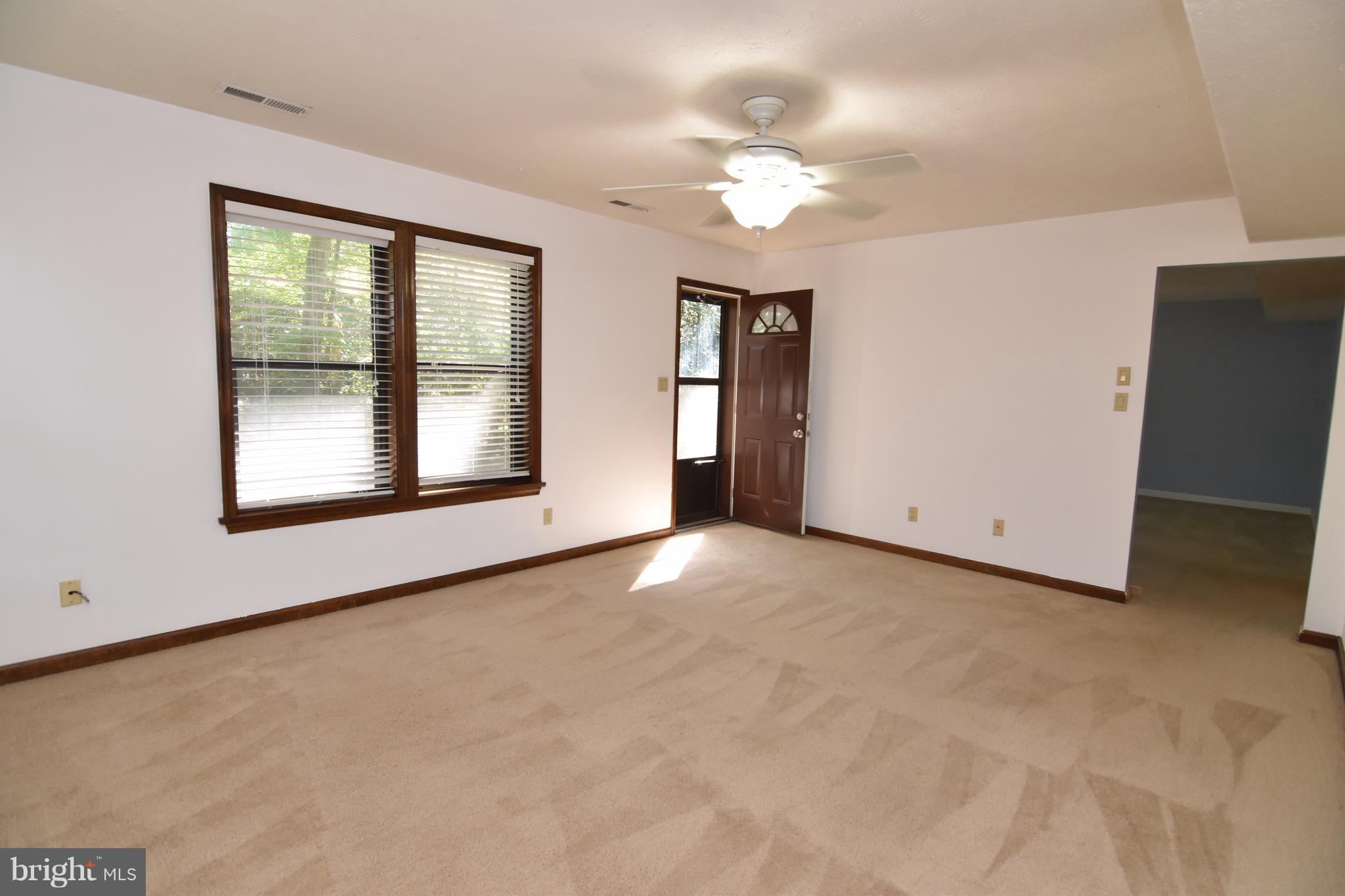 HICKORY NUT OF WILDEWOOD - Residential Lease