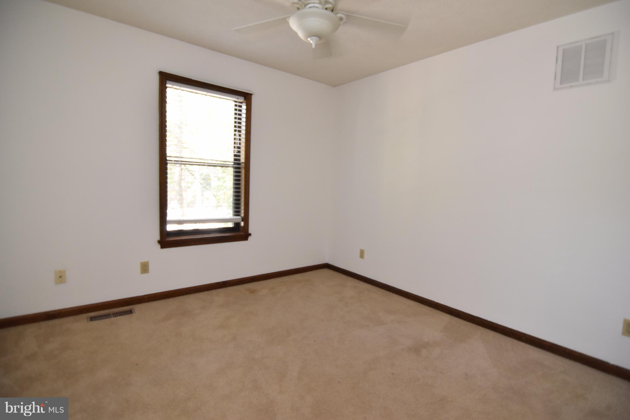 HICKORY NUT OF WILDEWOOD - Residential Lease