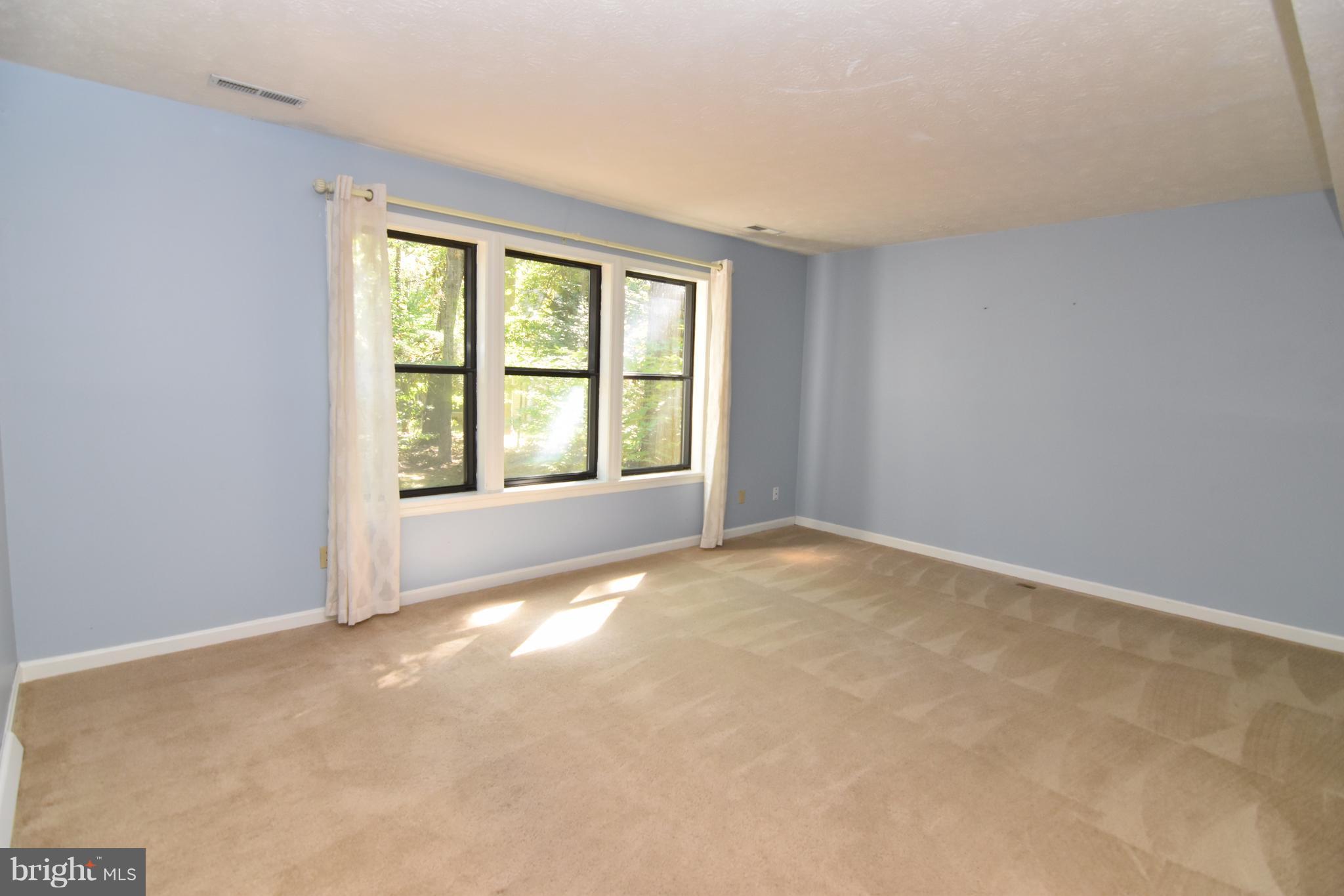 HICKORY NUT OF WILDEWOOD - Residential Lease