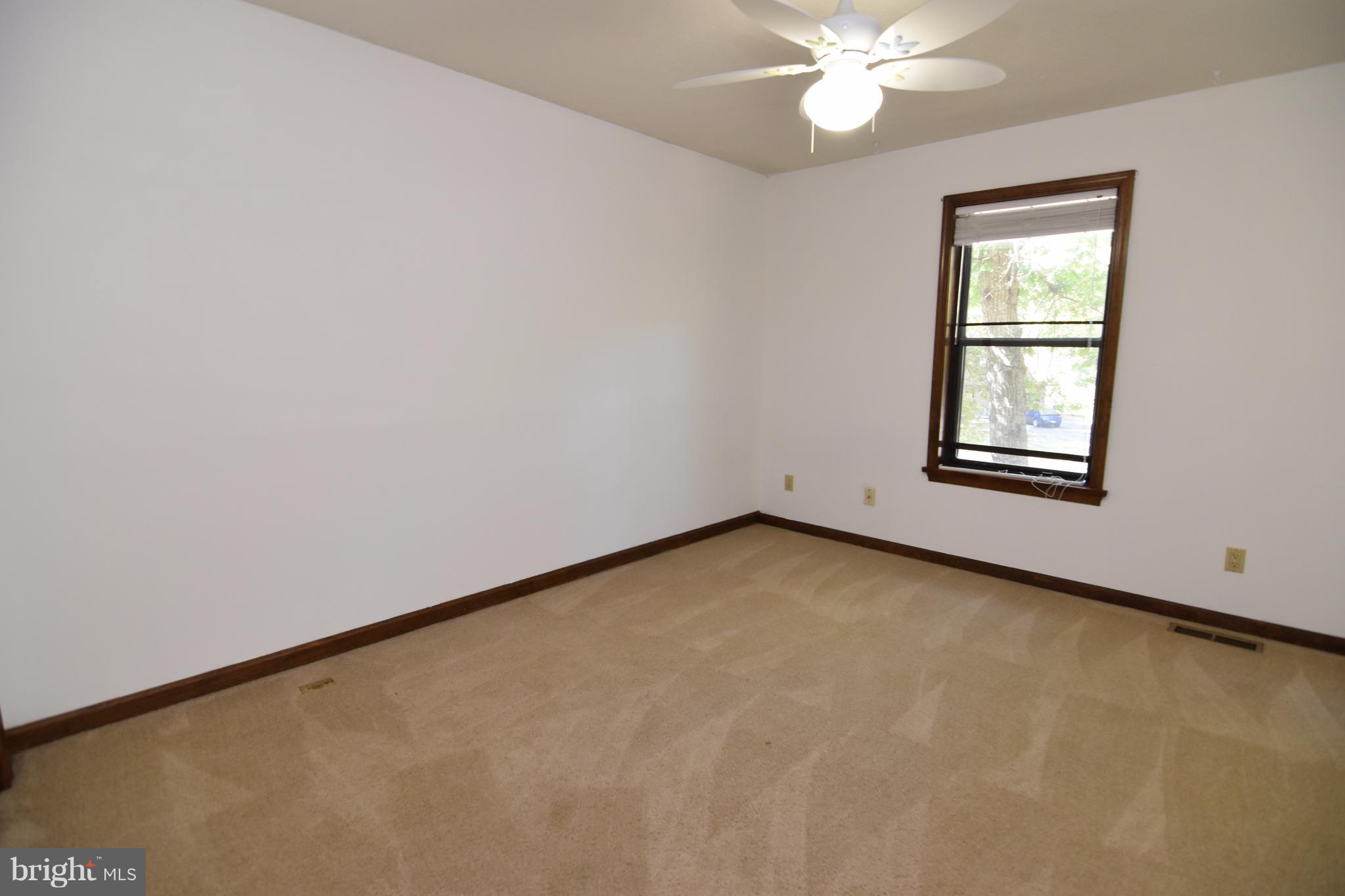 HICKORY NUT OF WILDEWOOD - Residential Lease