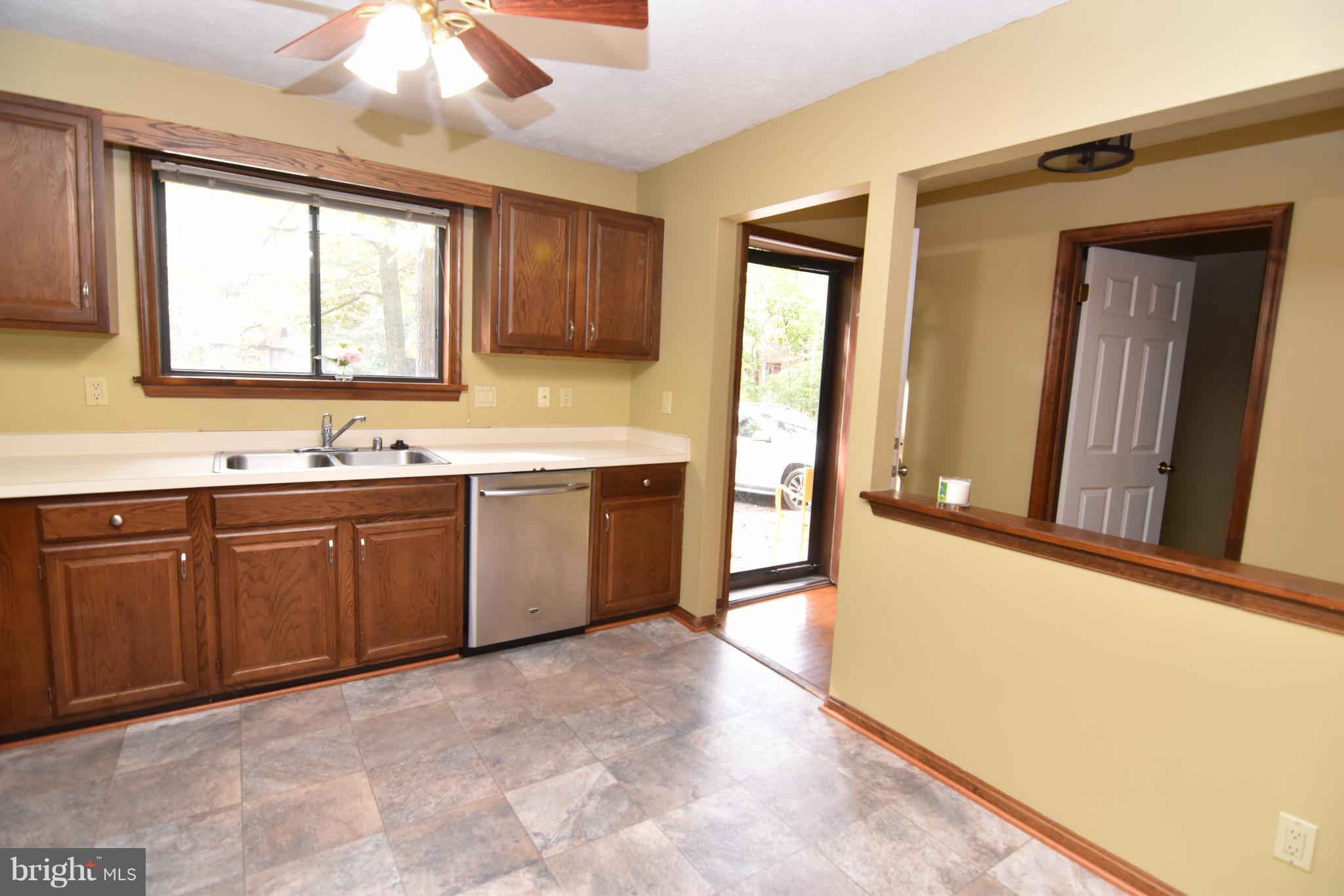 HICKORY NUT OF WILDEWOOD - Residential Lease