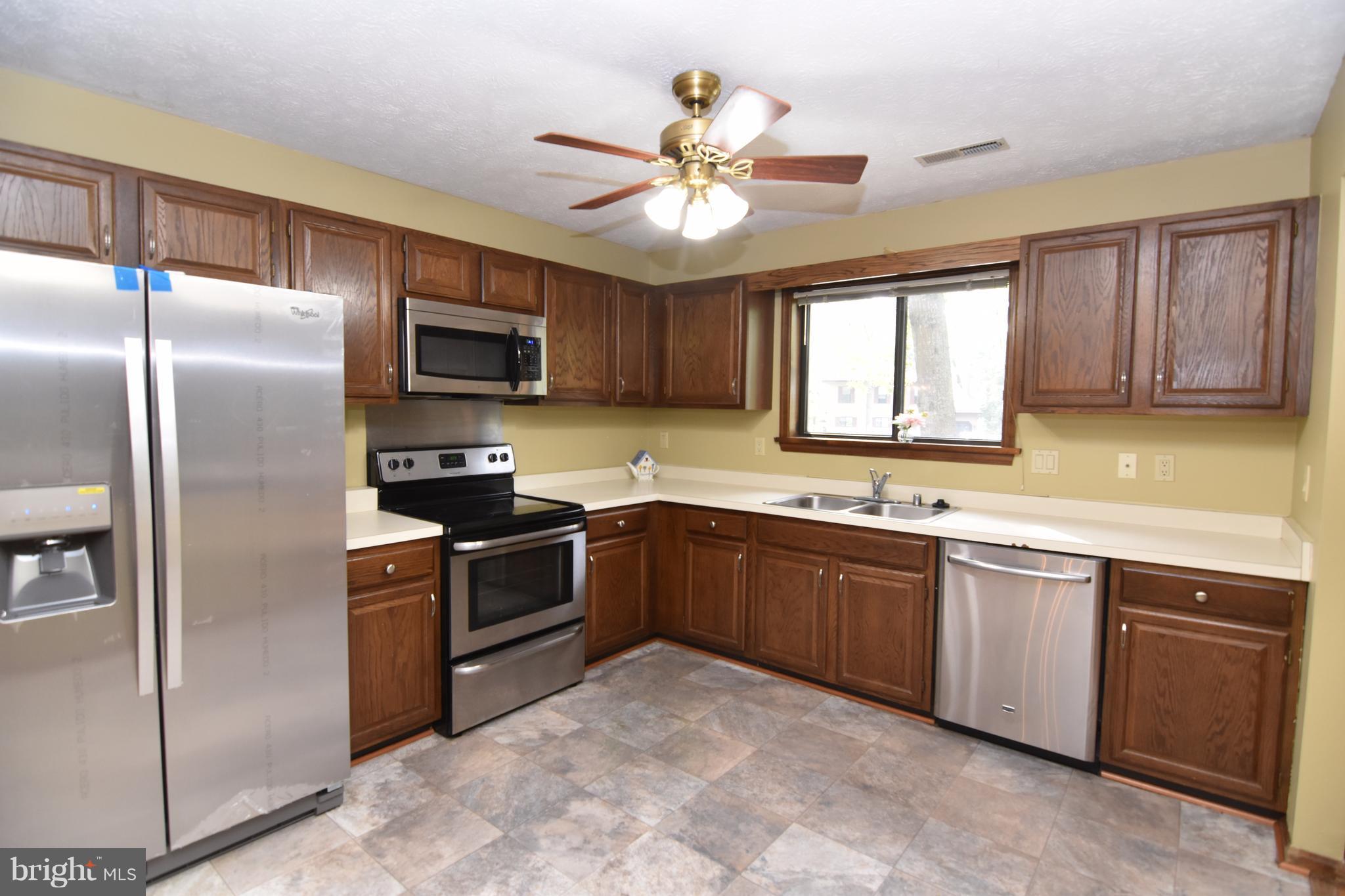 HICKORY NUT OF WILDEWOOD - Residential Lease