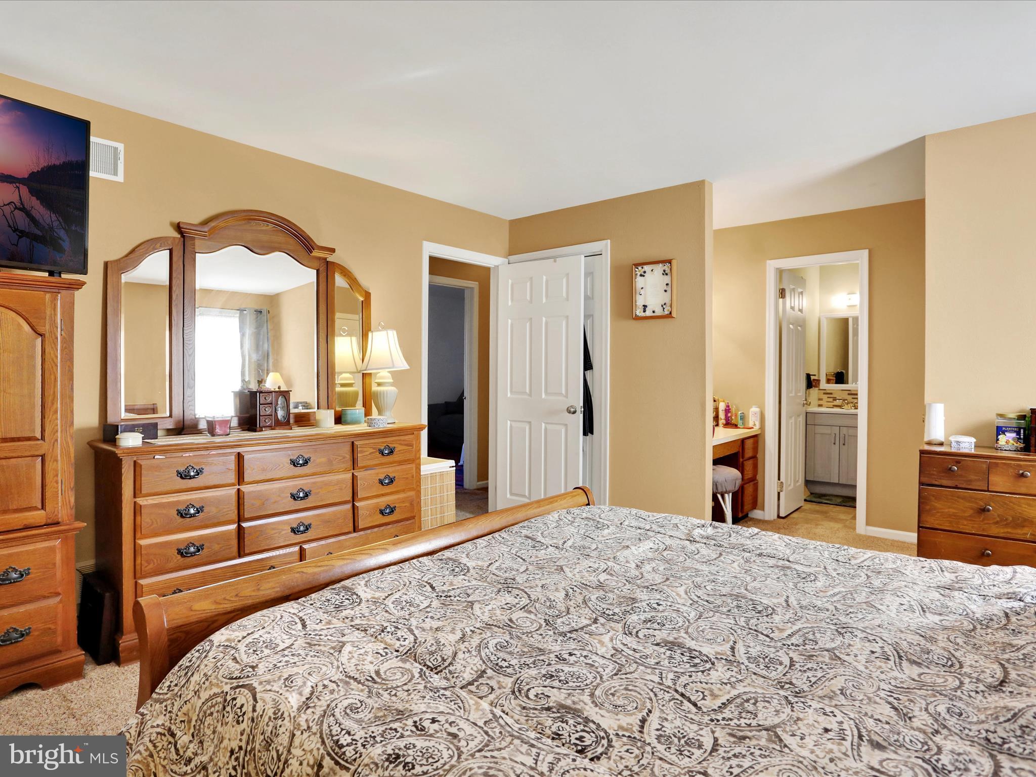 WHEATON HEIGHTS - Residential