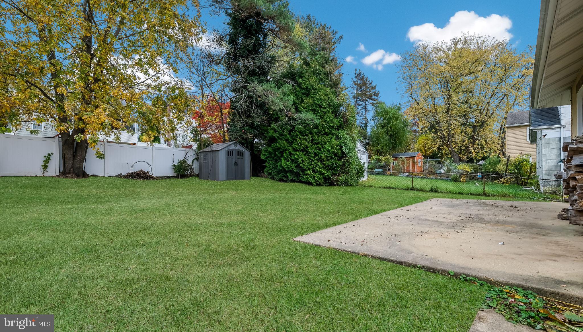 WILLOW GROVE - Residential