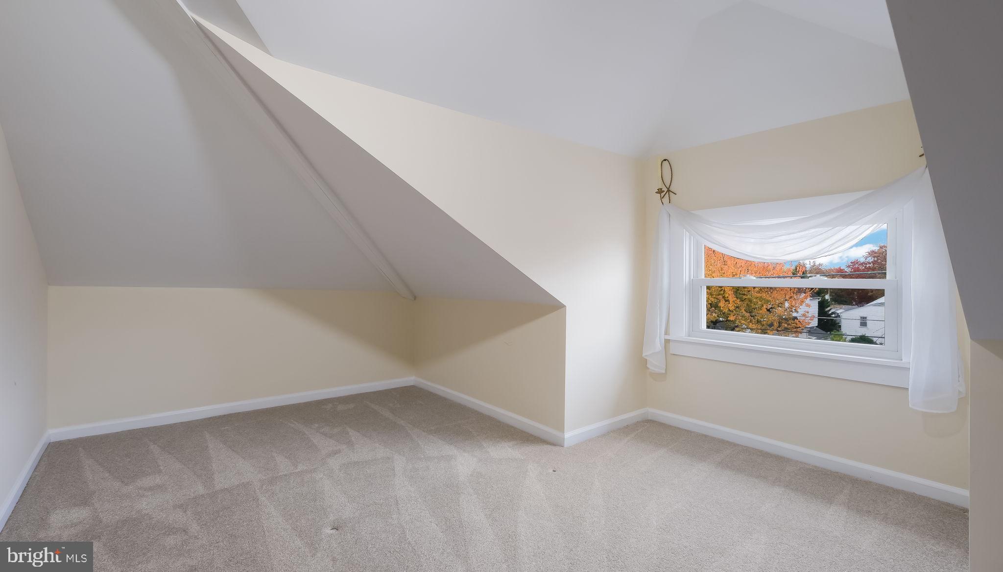 WILLOW GROVE - Residential