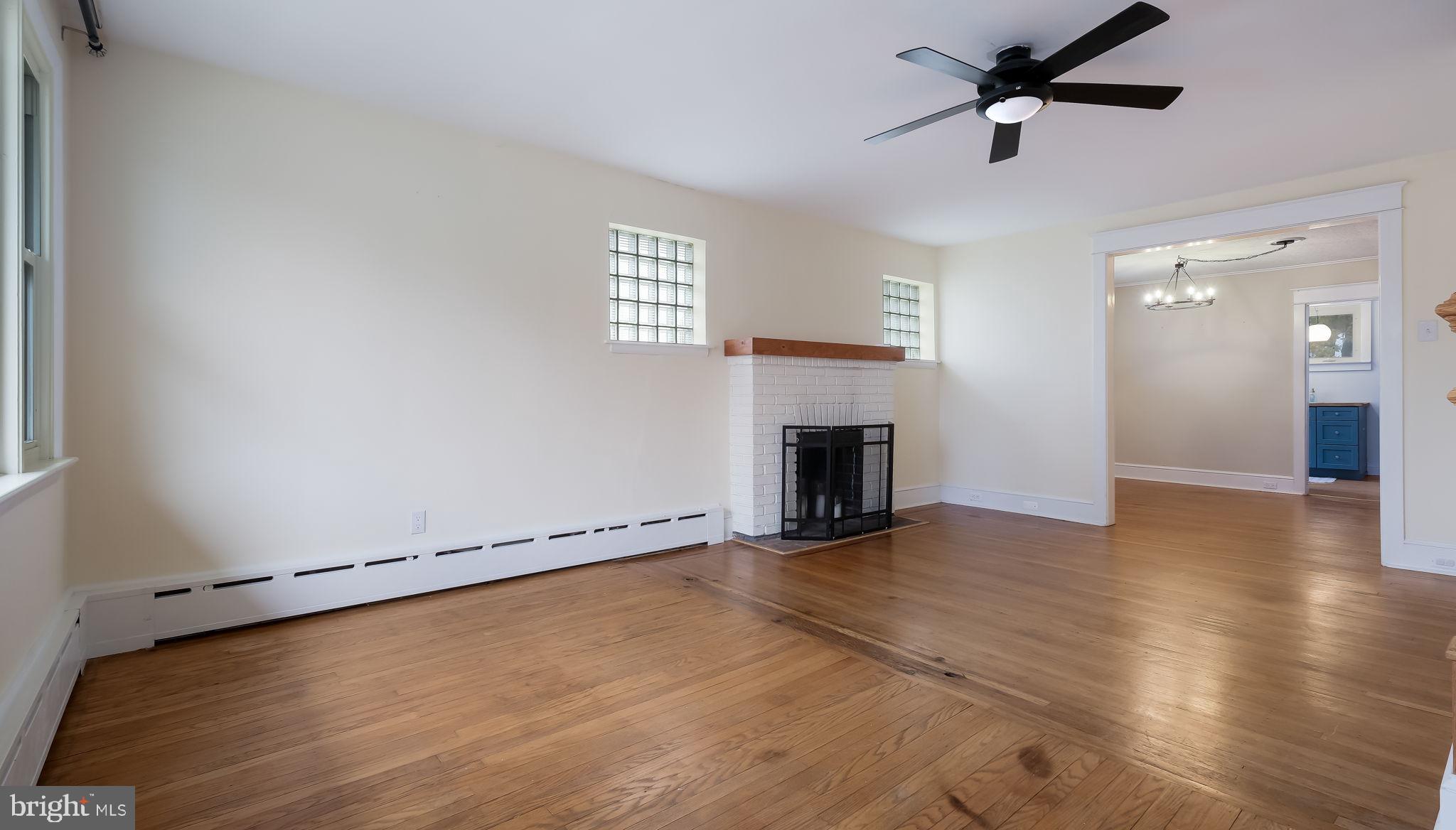 WILLOW GROVE - Residential