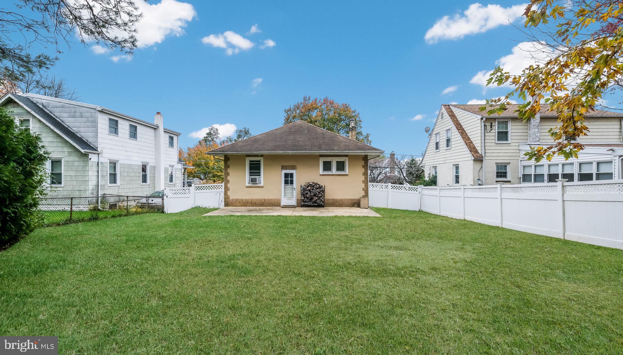 WILLOW GROVE - Residential