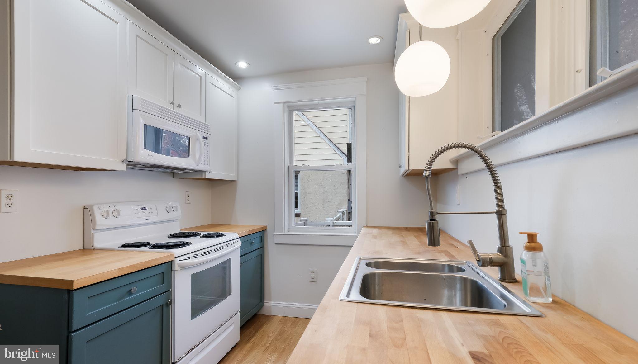 WILLOW GROVE - Residential