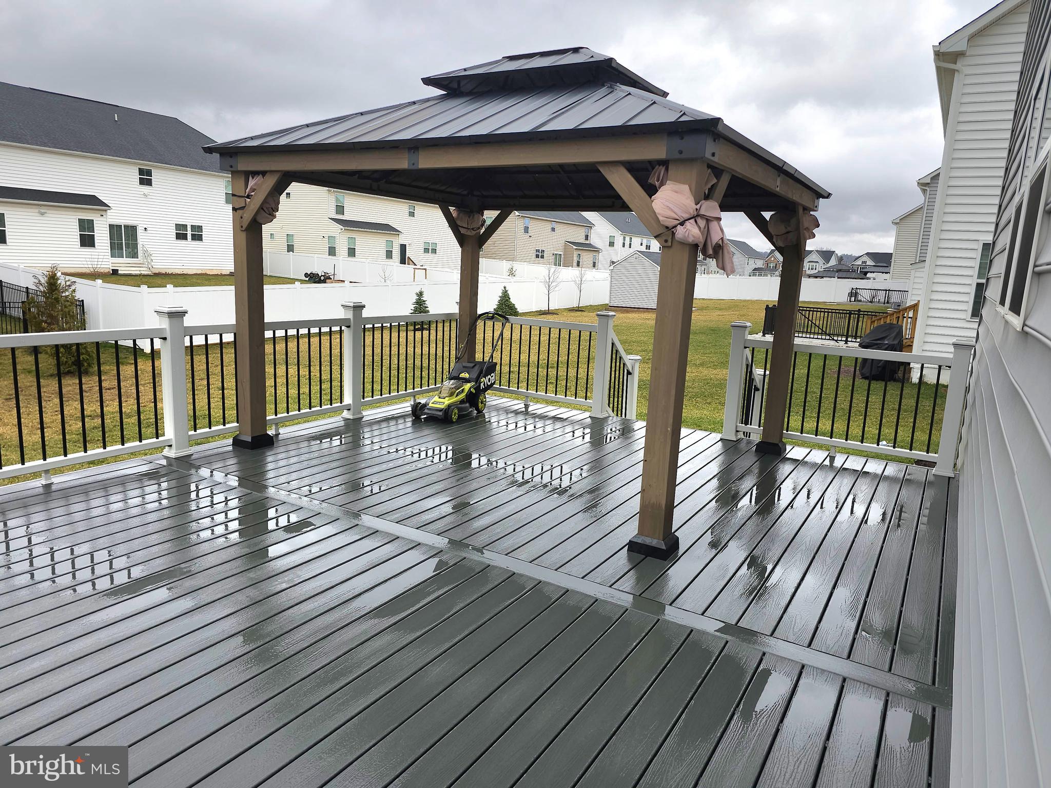 PENN VALLEY ESTATES - Residential