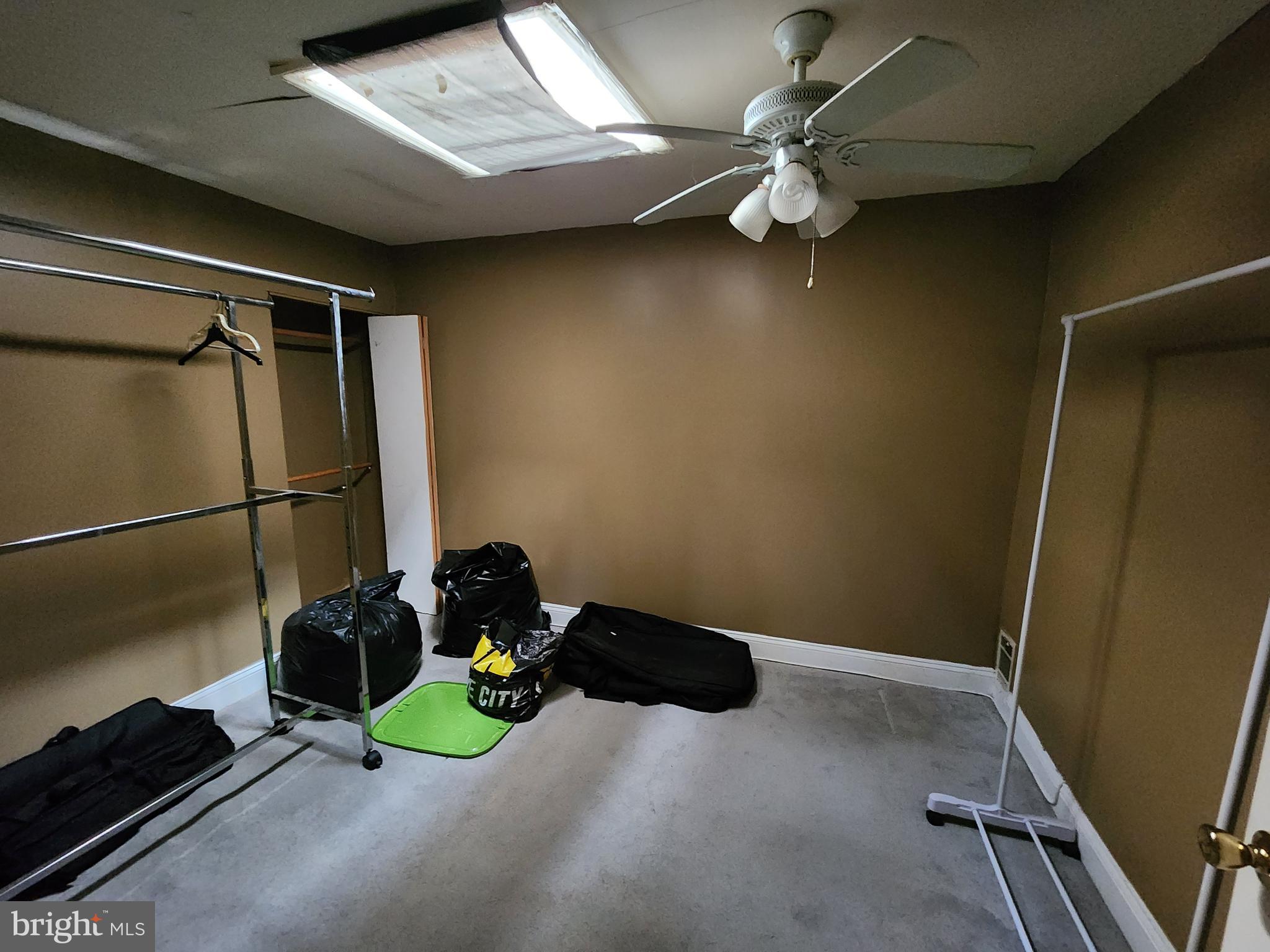 BROADWAY EAST - Residential