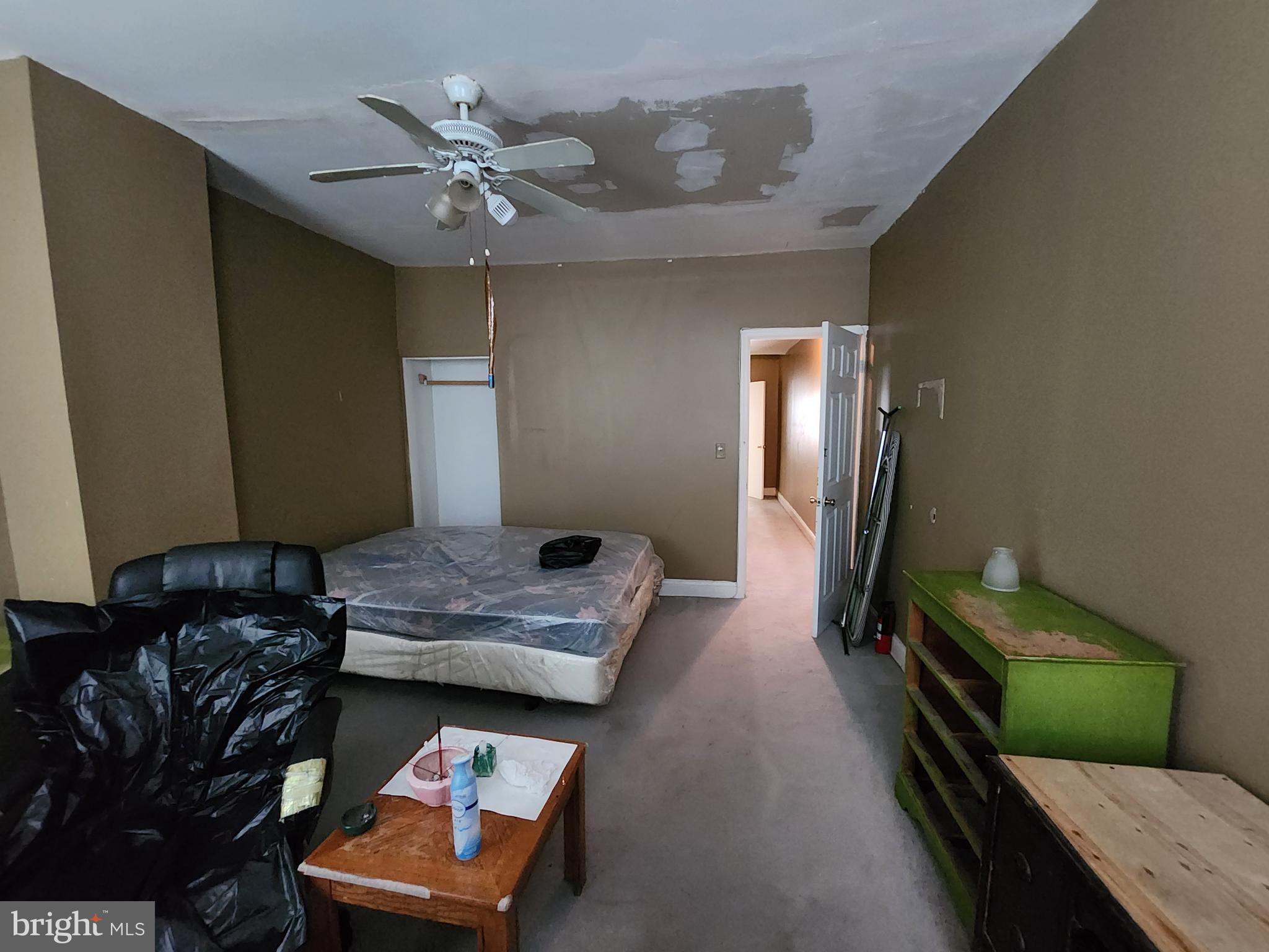 BROADWAY EAST - Residential