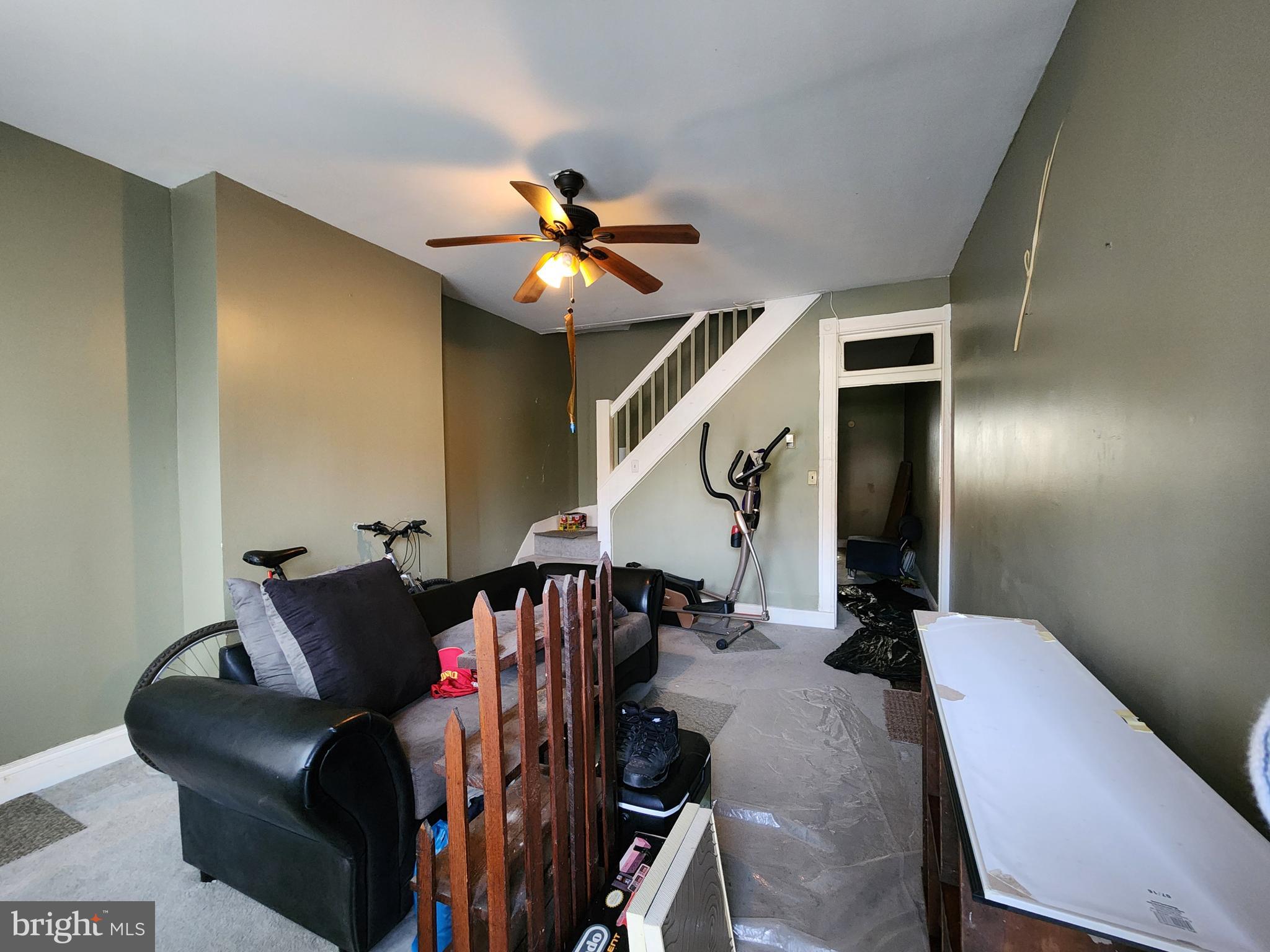 BROADWAY EAST - Residential