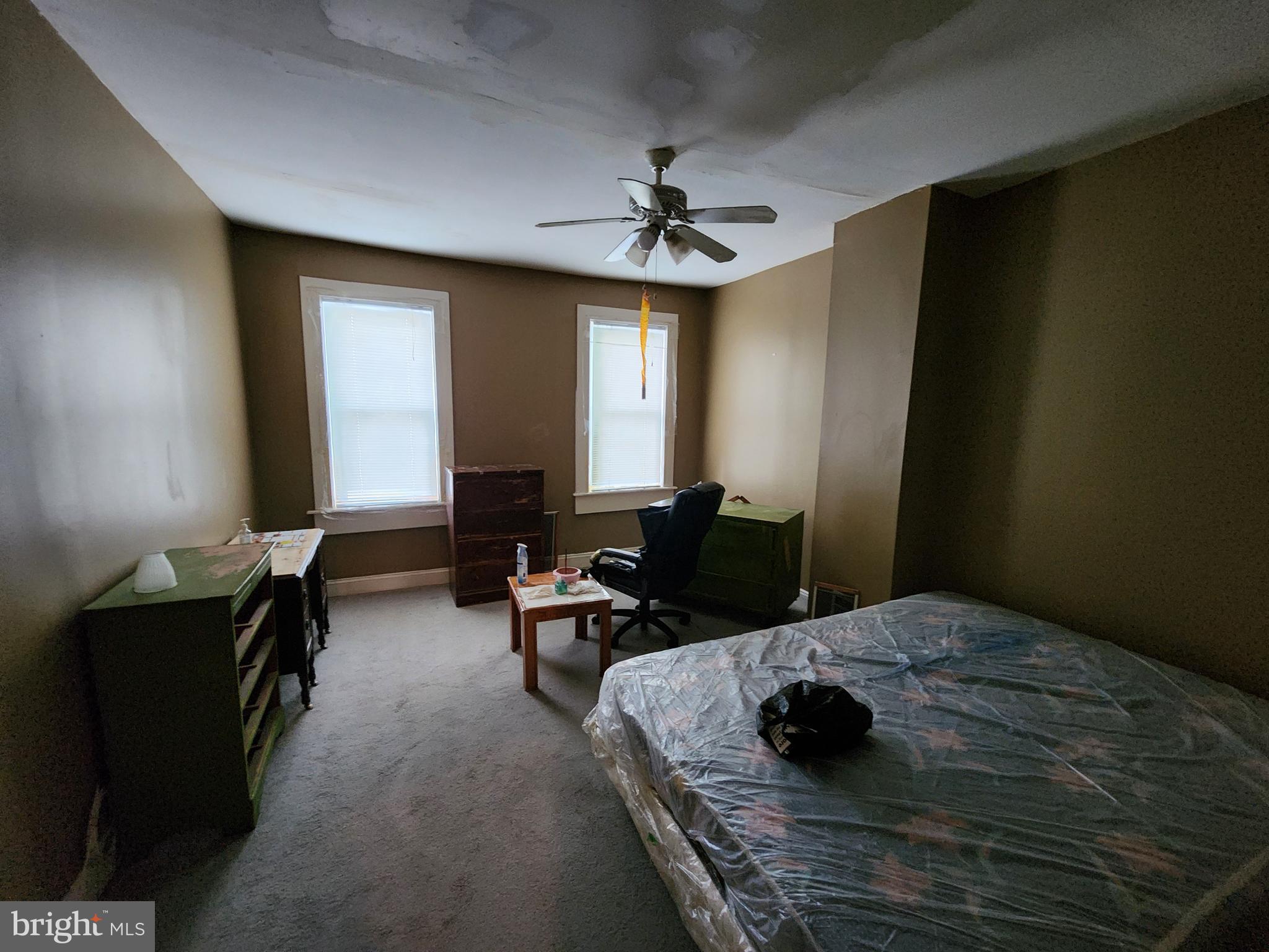 BROADWAY EAST - Residential