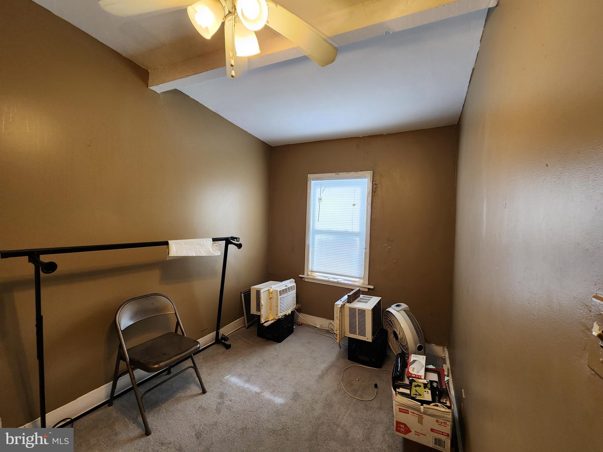 BROADWAY EAST - Residential