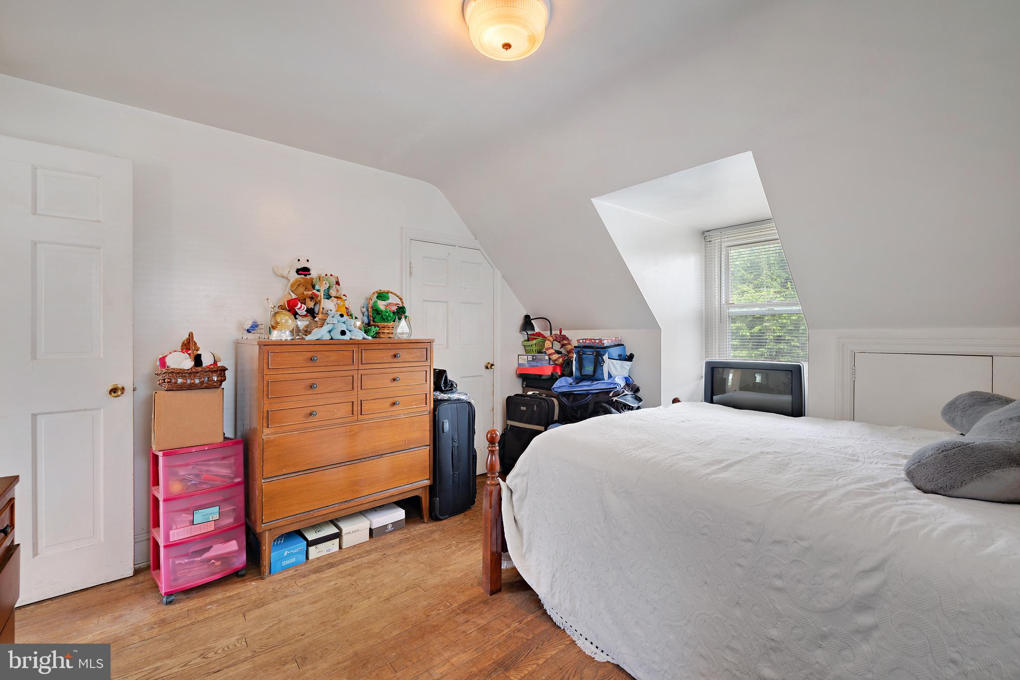 HAYWOOD HEIGHTS - Residential