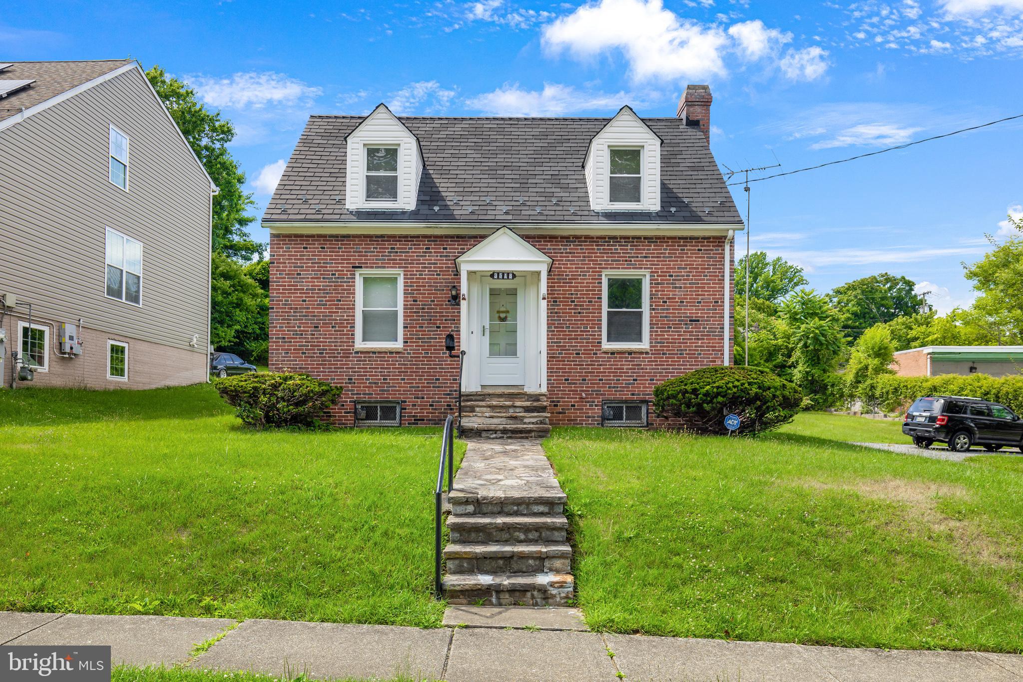 HAYWOOD HEIGHTS - Residential