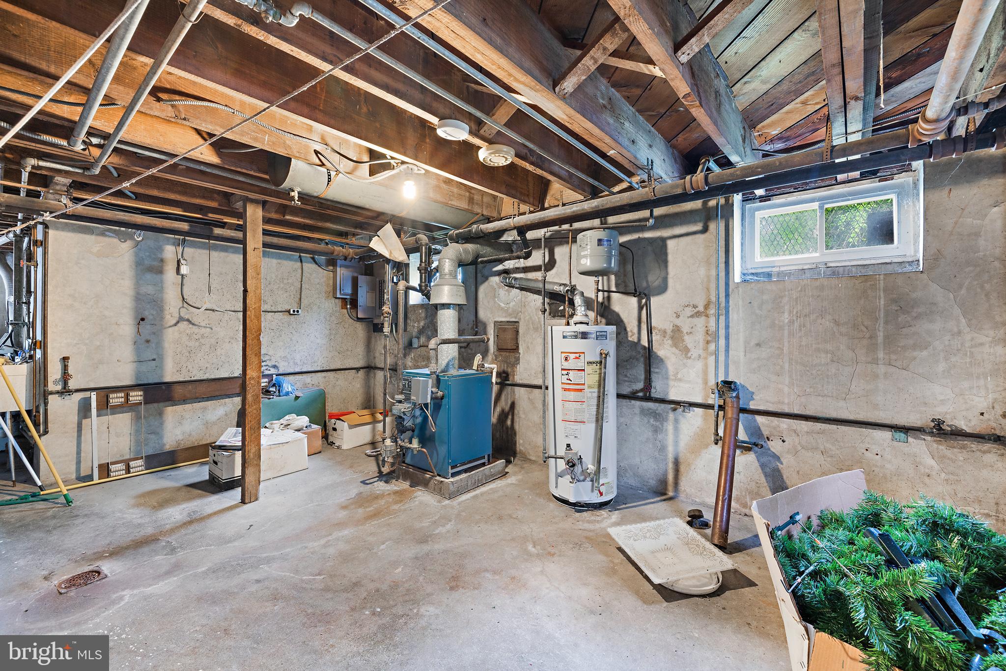 HAYWOOD HEIGHTS - Residential