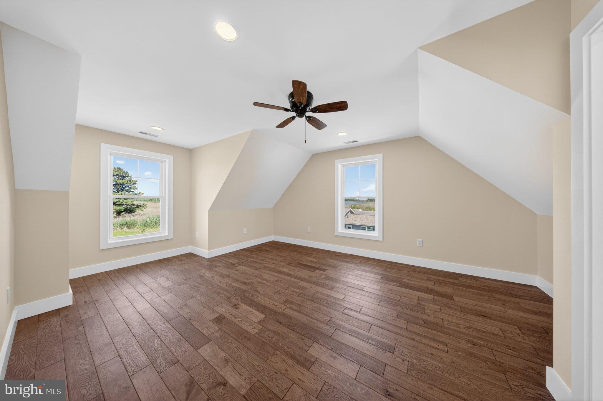 KITTS HUMMOCK - Residential