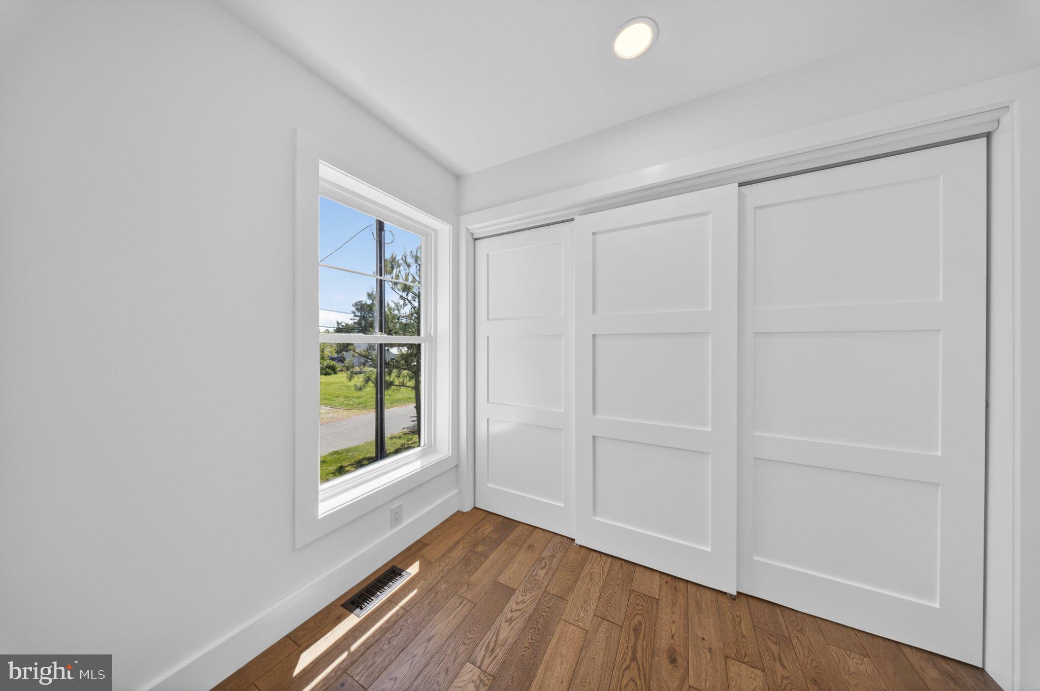 KITTS HUMMOCK - Residential