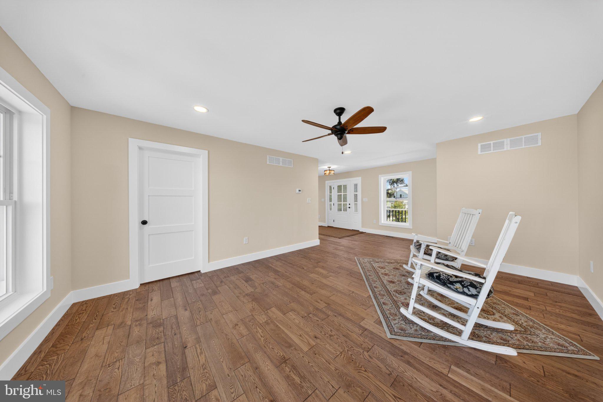 KITTS HUMMOCK - Residential