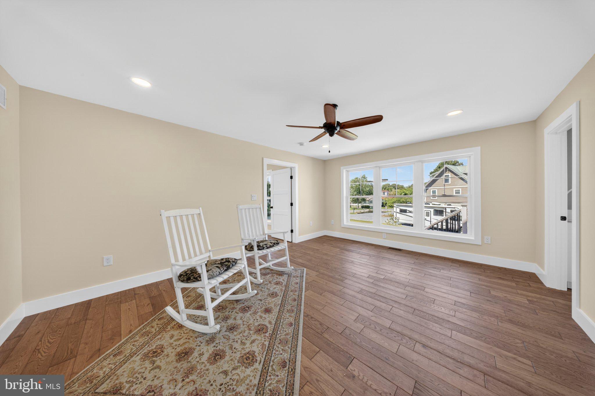 KITTS HUMMOCK - Residential
