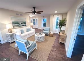 KITTS HUMMOCK - Residential