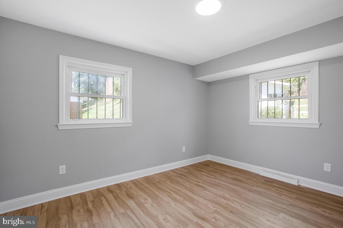 YORKSHIRE KNOLLS - Residential