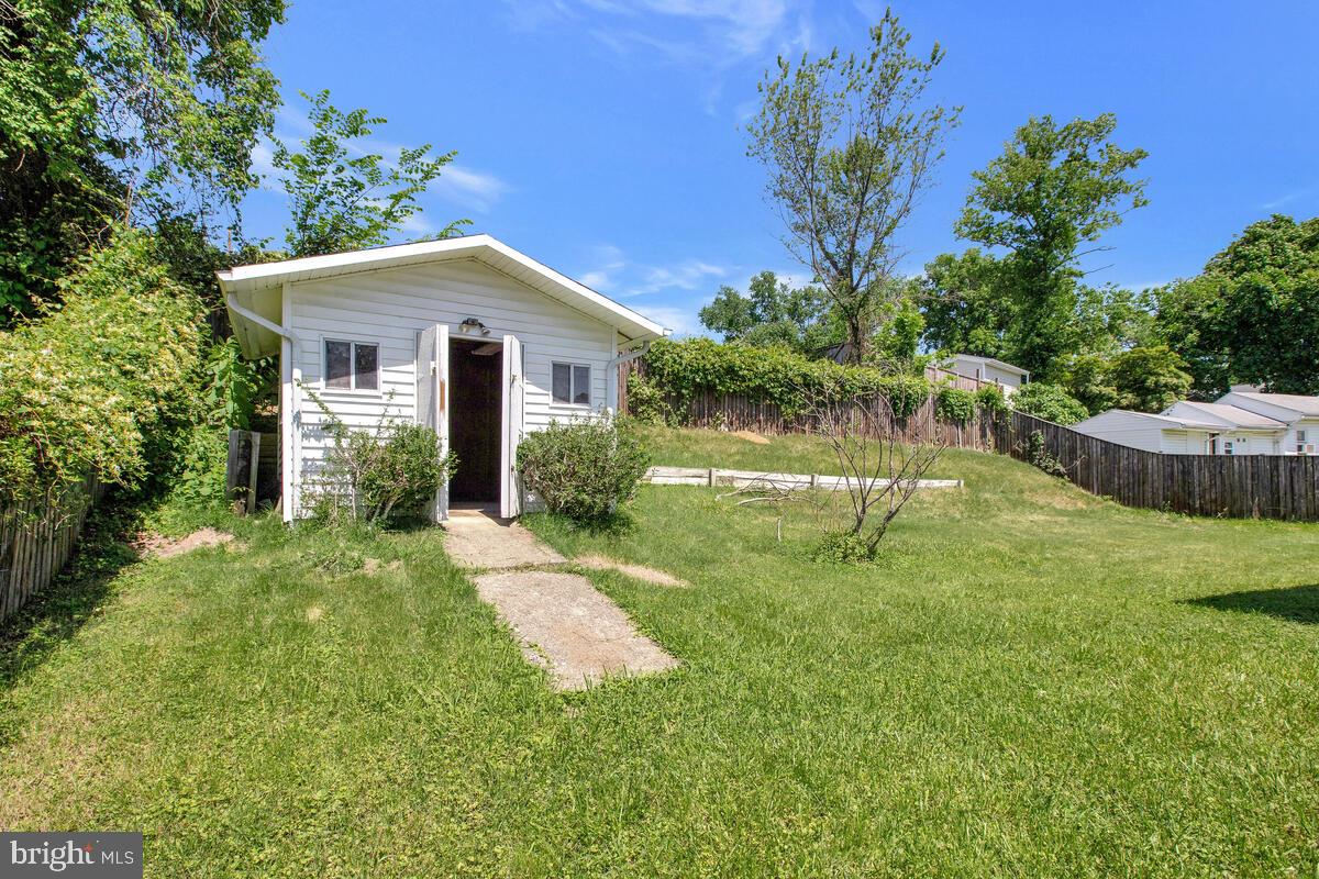 YORKSHIRE KNOLLS - Residential