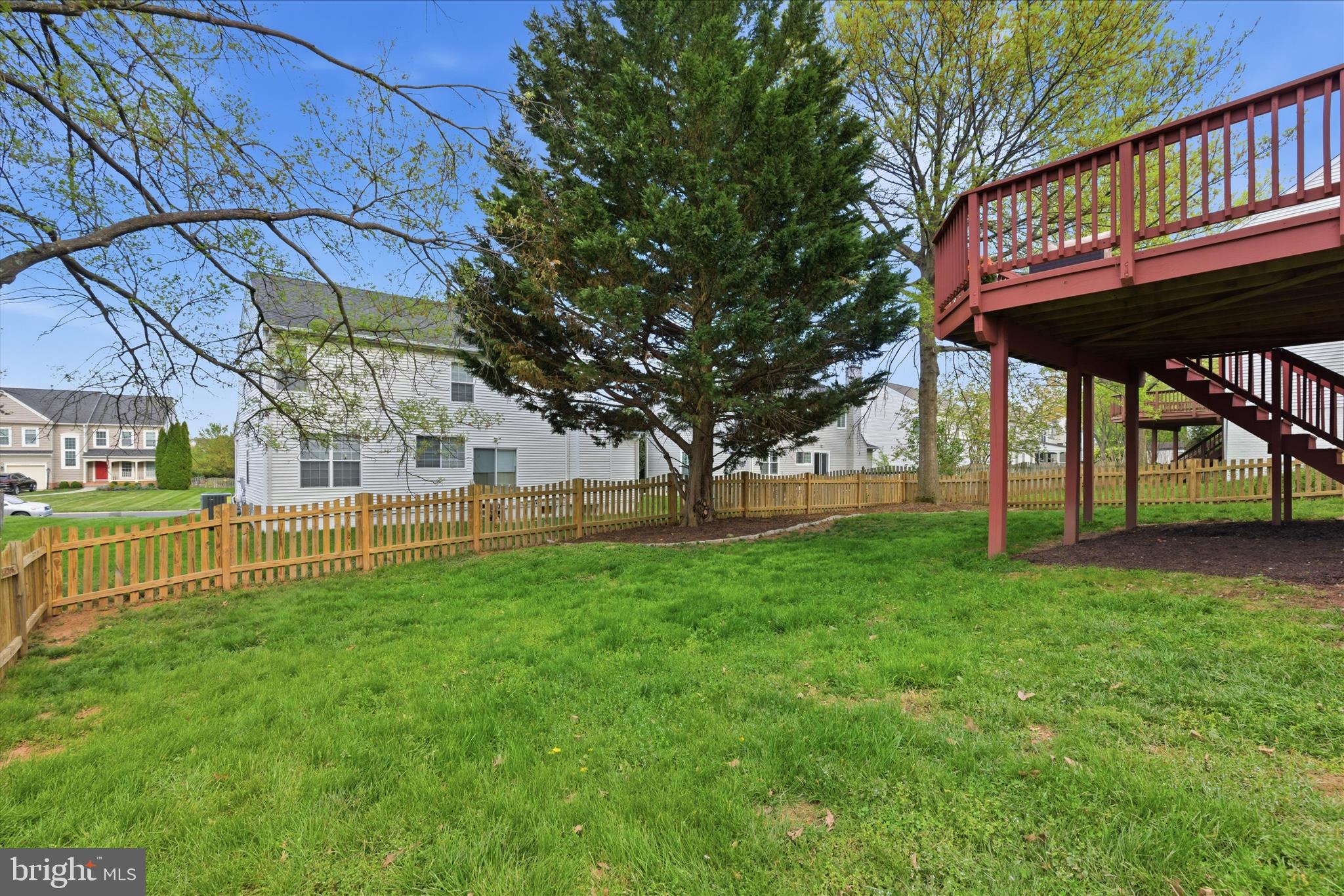 ASHBURN FARM - Residential