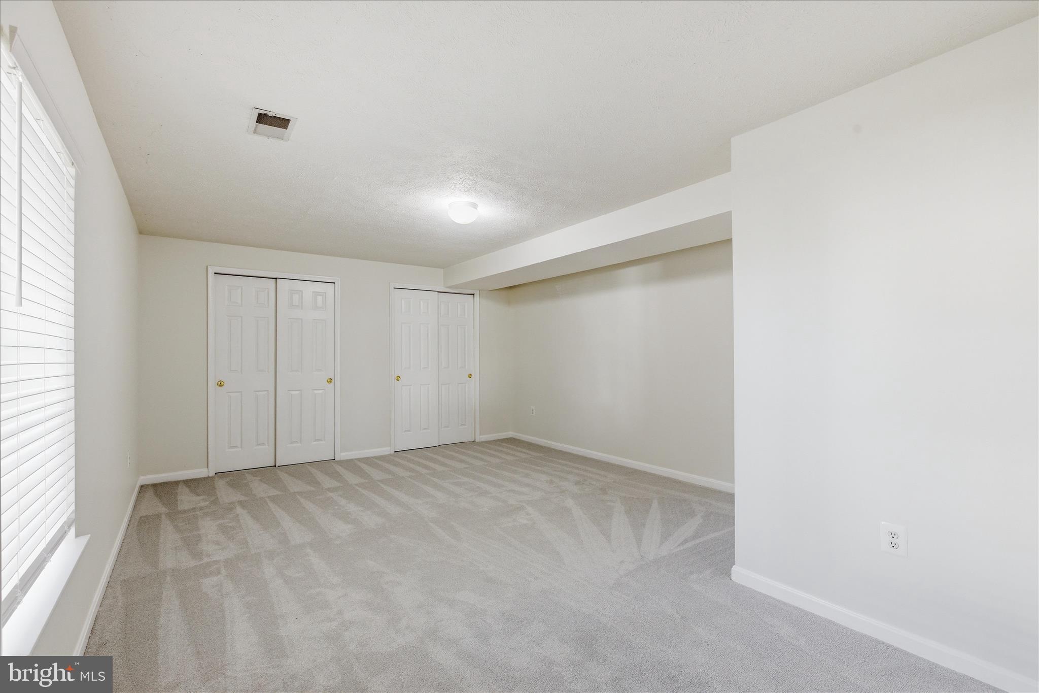 ASHBURN FARM - Residential