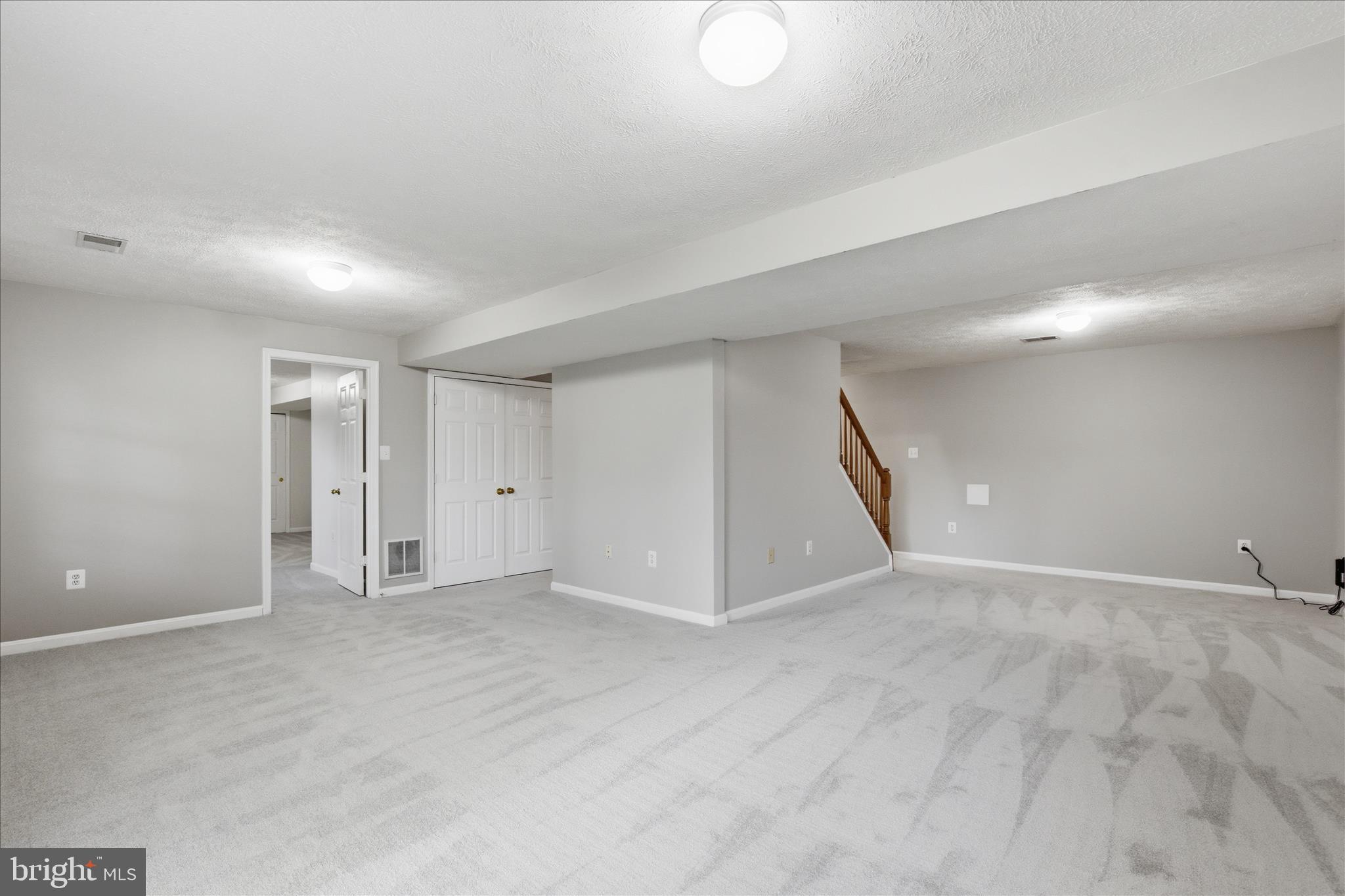 ASHBURN FARM - Residential