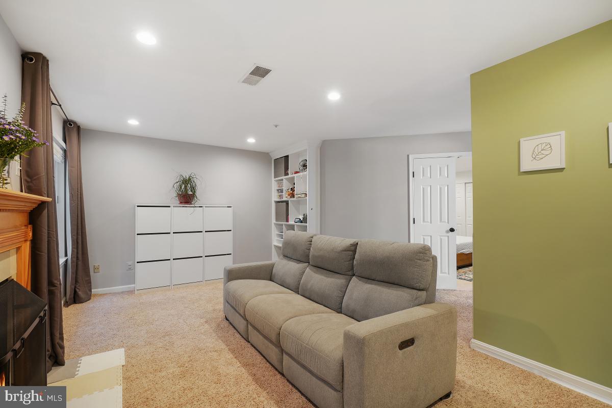 GERMANTOWN ESTATES - Residential