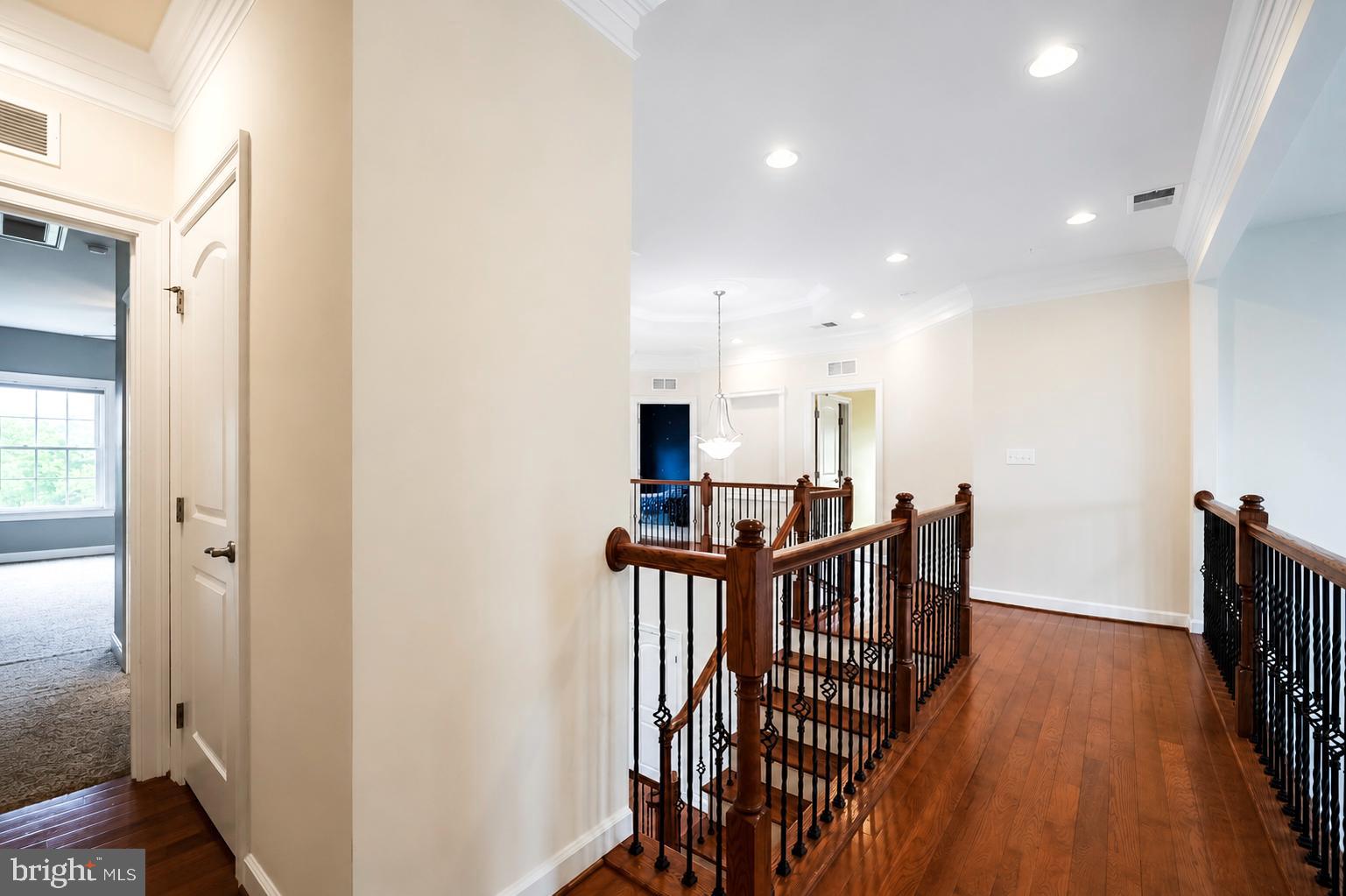 WARFIELD ESTATES - Residential