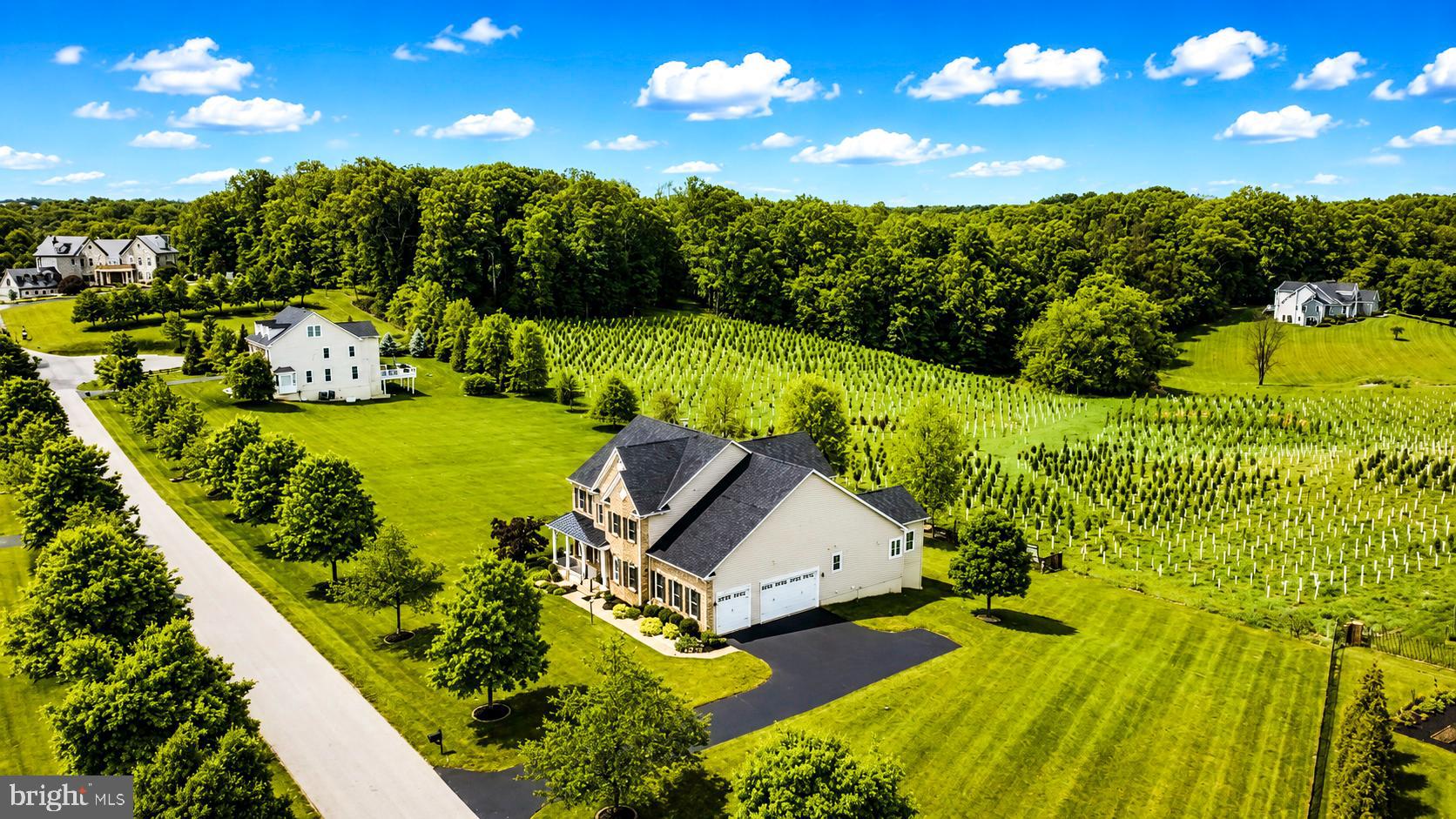 WARFIELD ESTATES - Residential