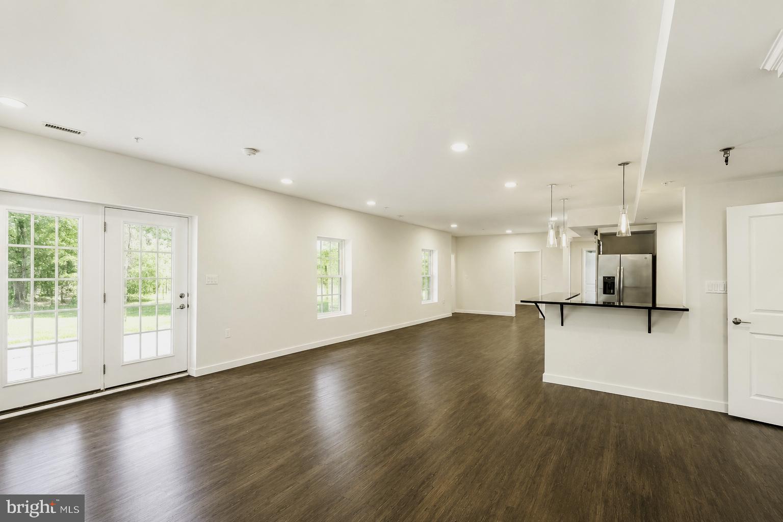 WARFIELD ESTATES - Residential
