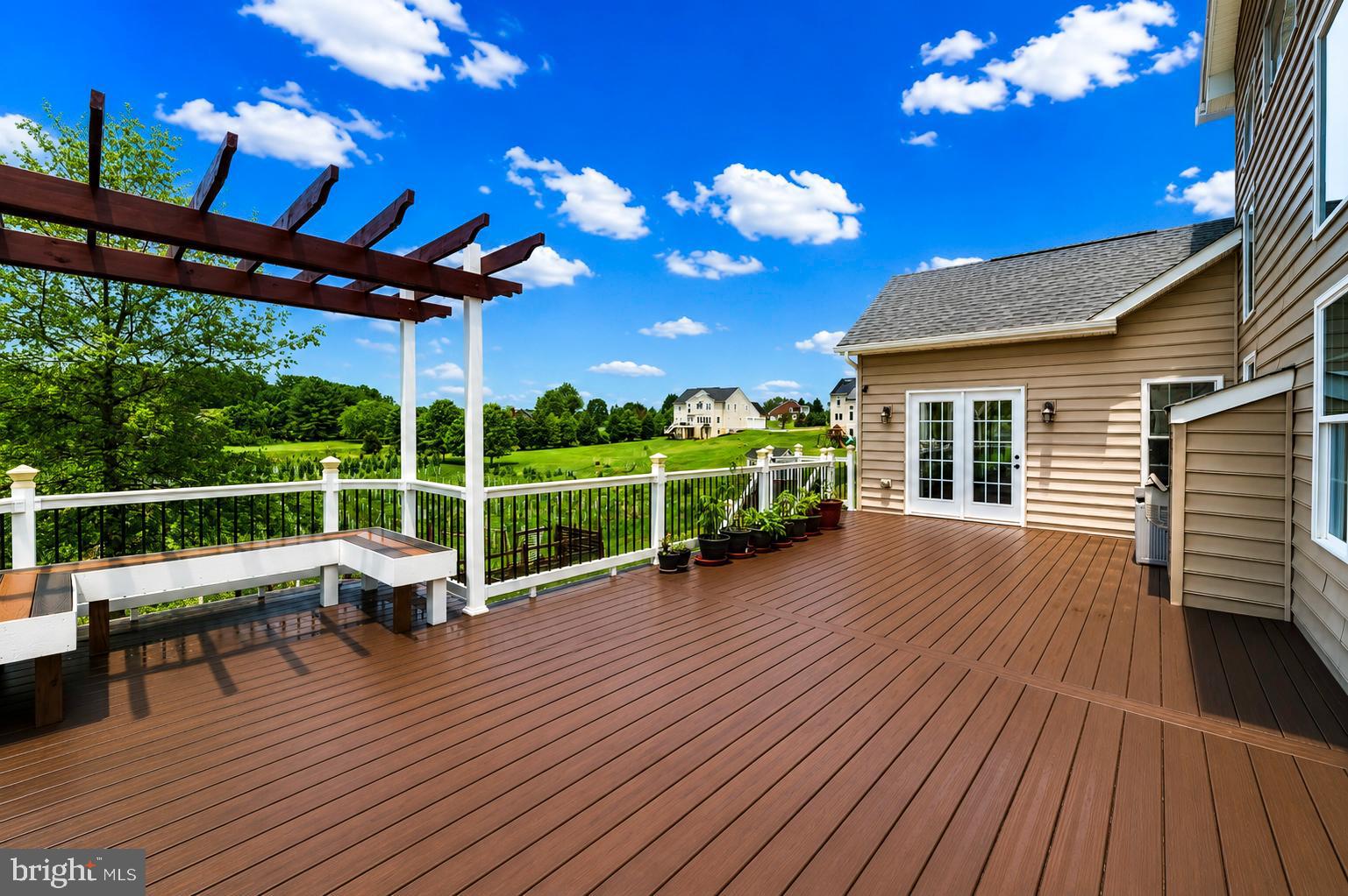WARFIELD ESTATES - Residential