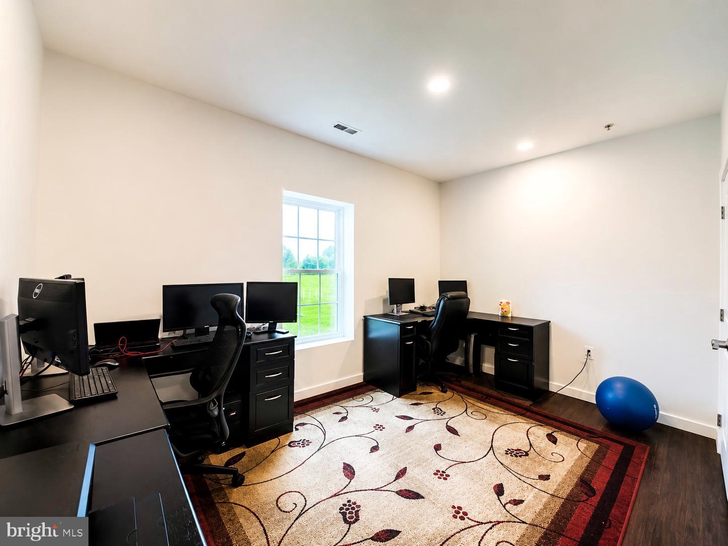 WARFIELD ESTATES - Residential