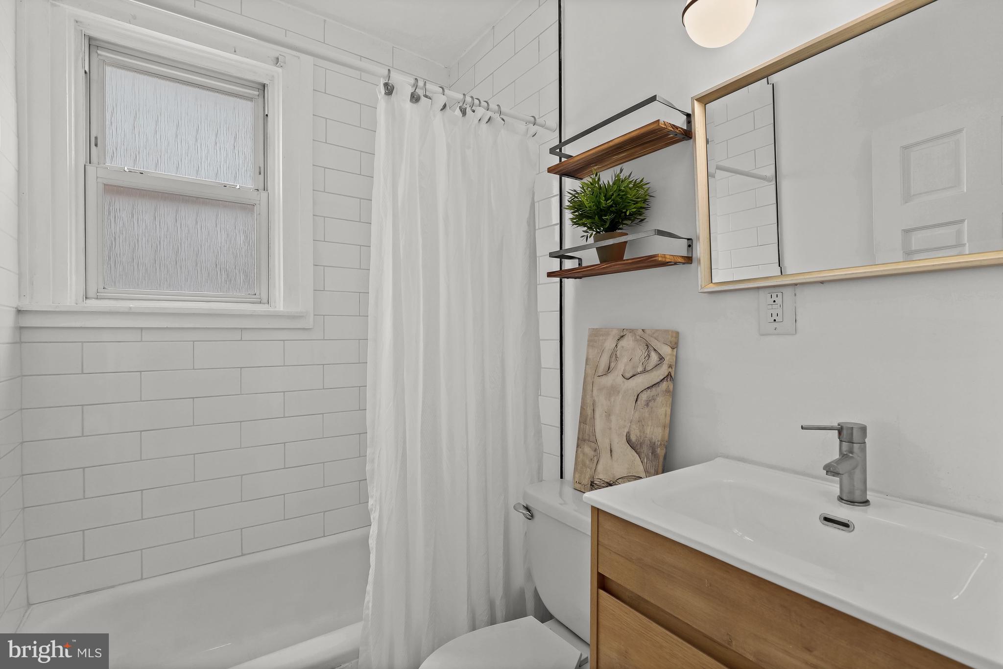 HAMPDEN HISTORIC DISTRICT - Residential