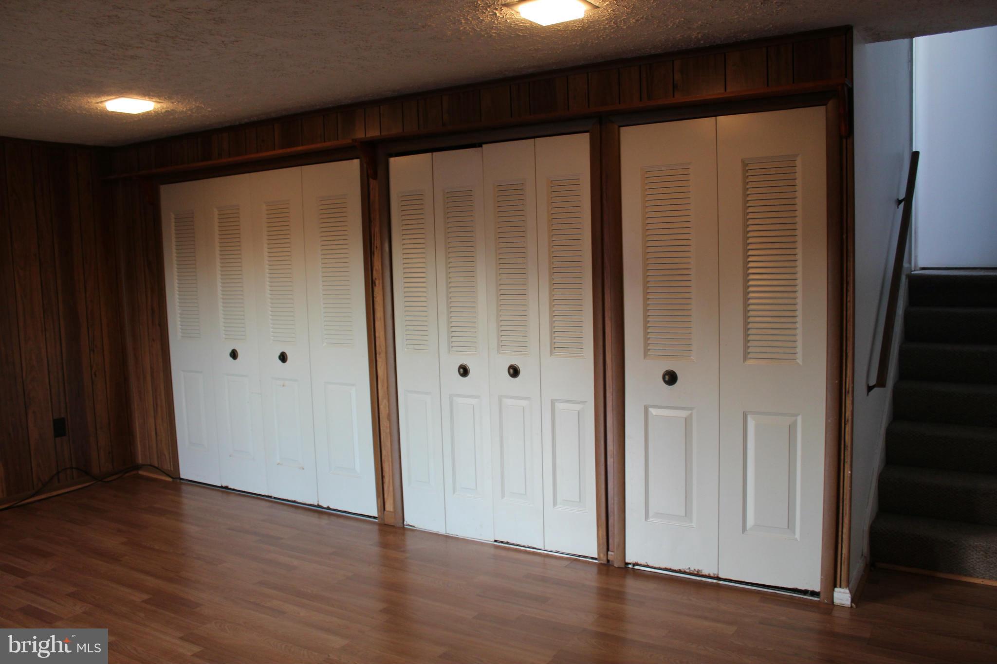 POINT OF WOODS - Residential Lease